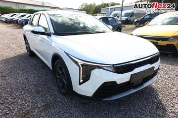 MT SHZ ACC Nav LED Kam Keyl 2xPDC LM16 CarPl 85...