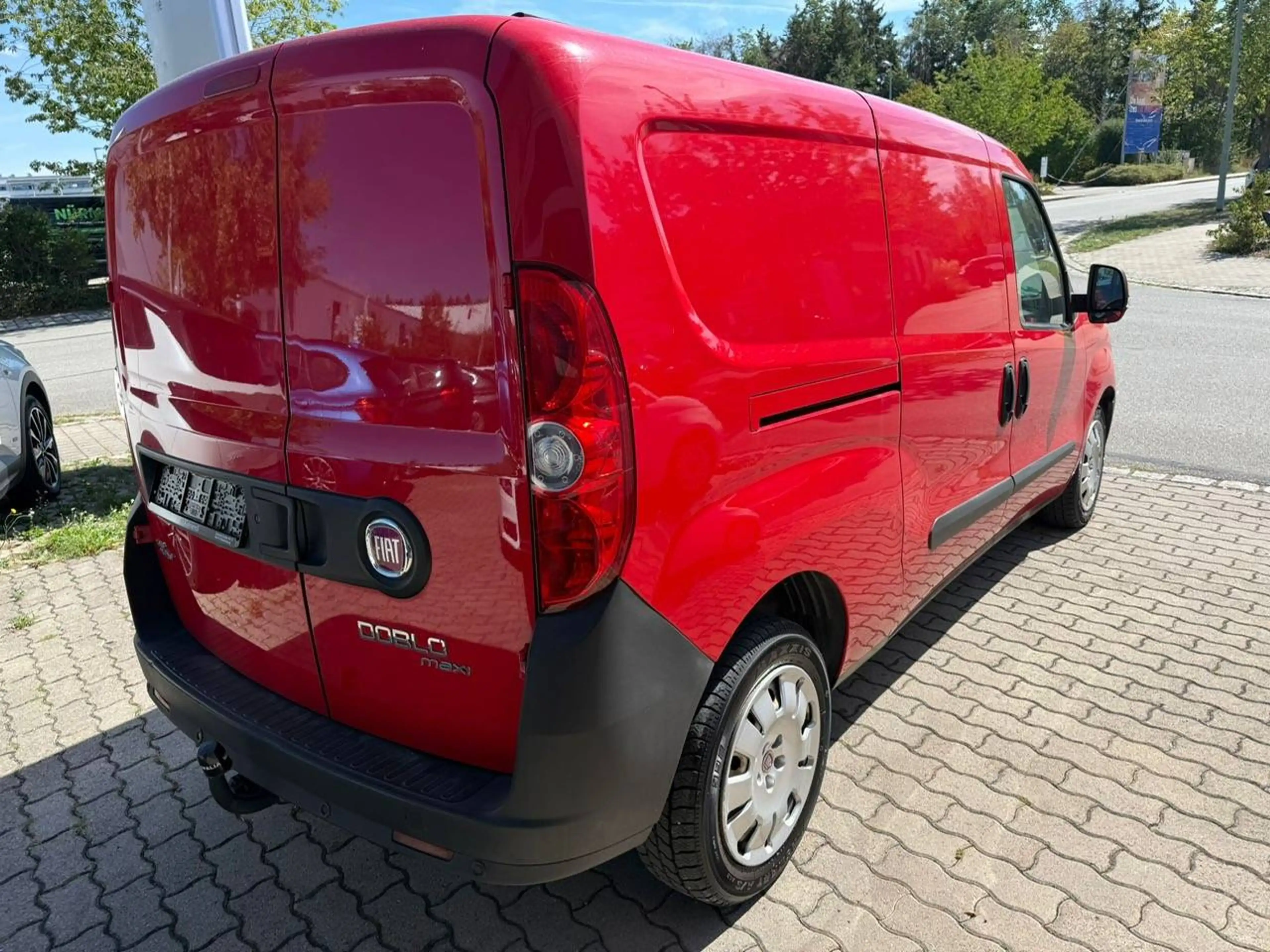 Fiat Doblo SX Maxi Kasten - 3,5t - AHK - LKW Zulassung - — photo 9