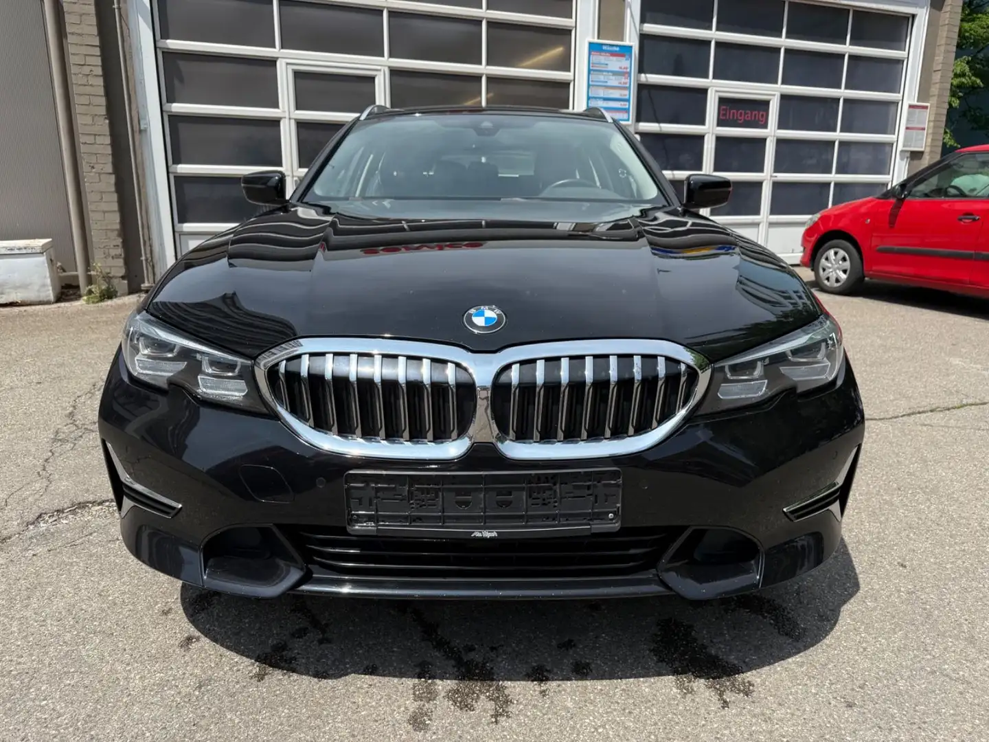 BMW 320 d xD Luxury Line STANDH-LED-LEDER-DIGITAL Schwarz - 2