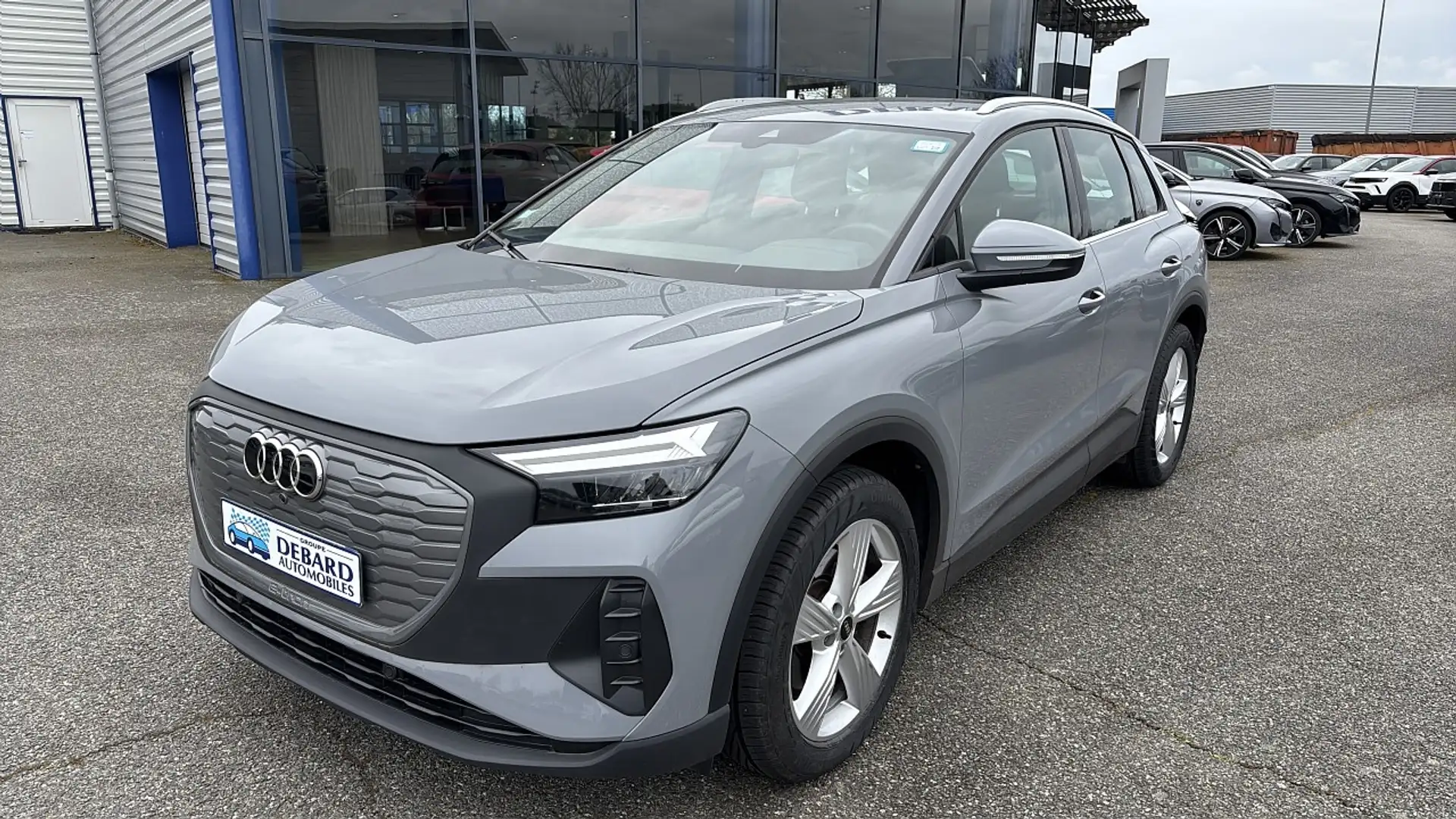 Audi Q4 e-tron 35 E-TRON 170CH Gri - 1