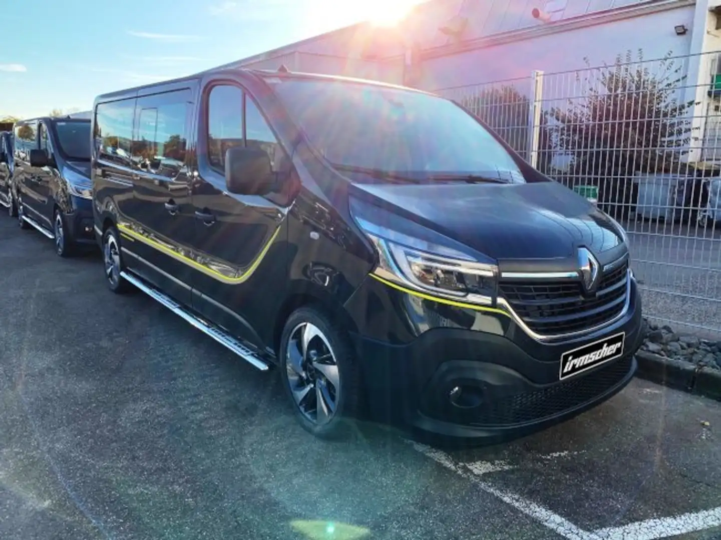 Renault Trafic Grand Life Blue dCi 150 EDC L2H2 Trafic Phase 3 Schwarz - 2