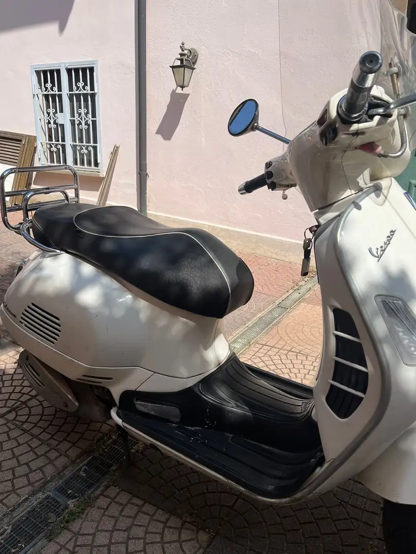 Piaggio GTS 300 Alb - 2