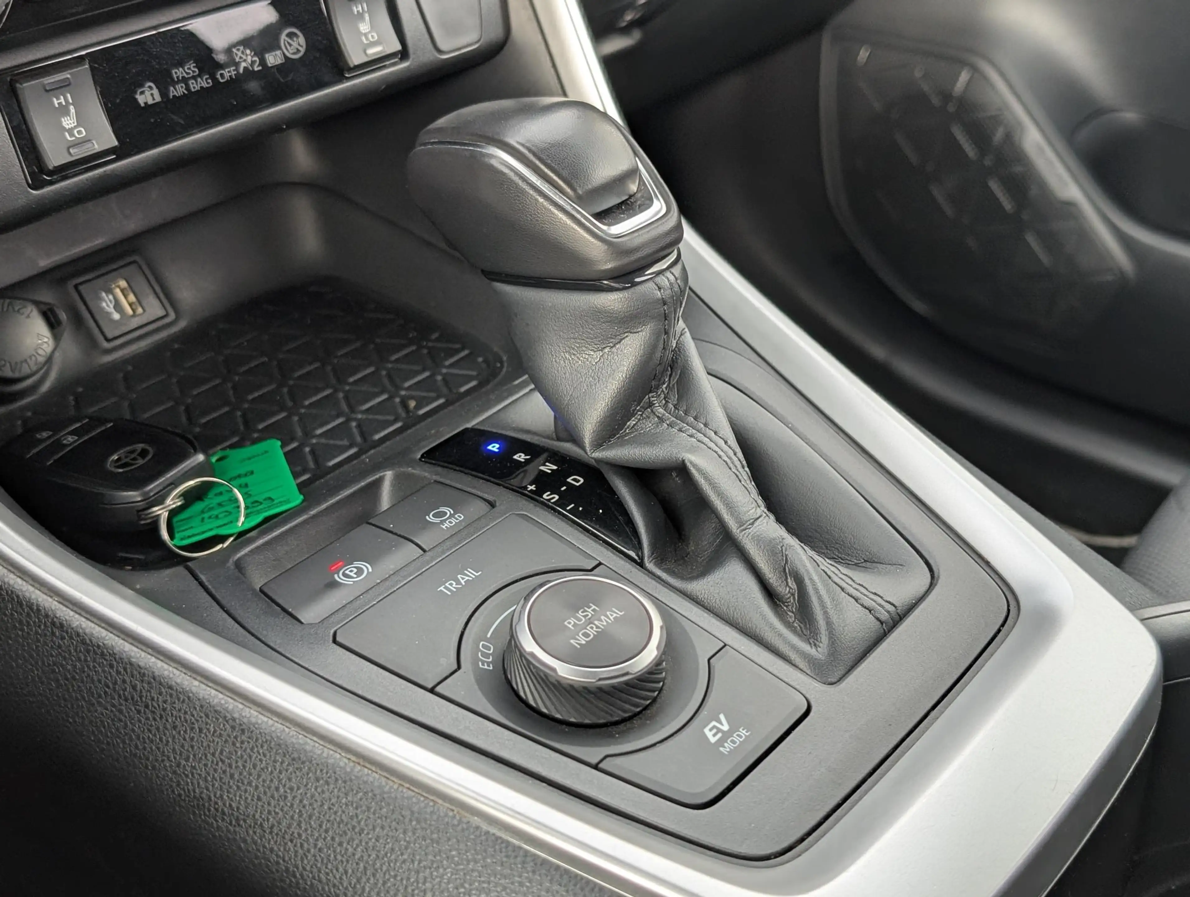 Toyota RAV 4 2.5 Hybrid AWD Active STOEL- & VOORRUITVERWARMING — photo 16