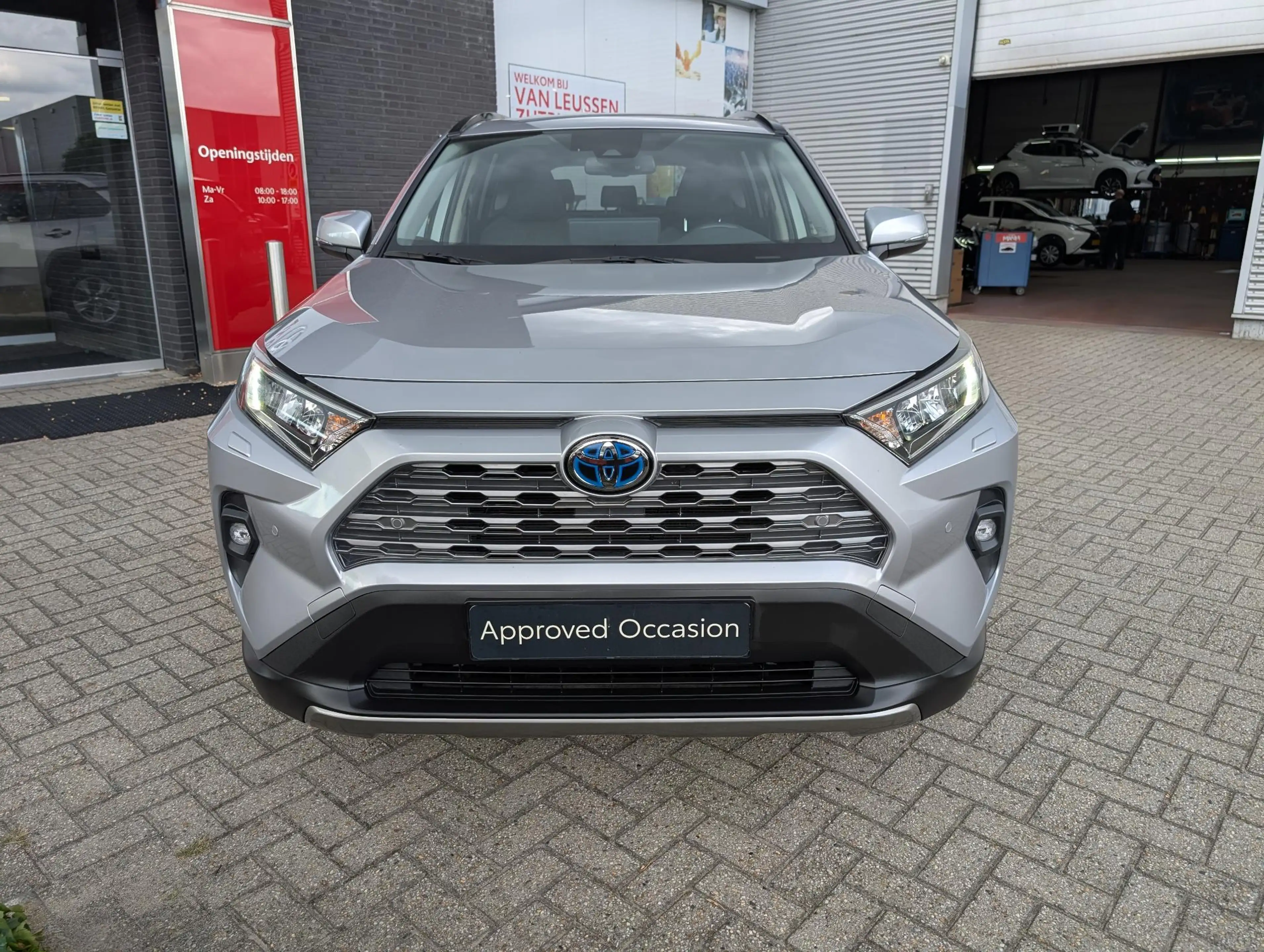 Toyota RAV 4 2.5 Hybrid AWD Active STOEL- & VOORRUITVERWARMING — photo 3