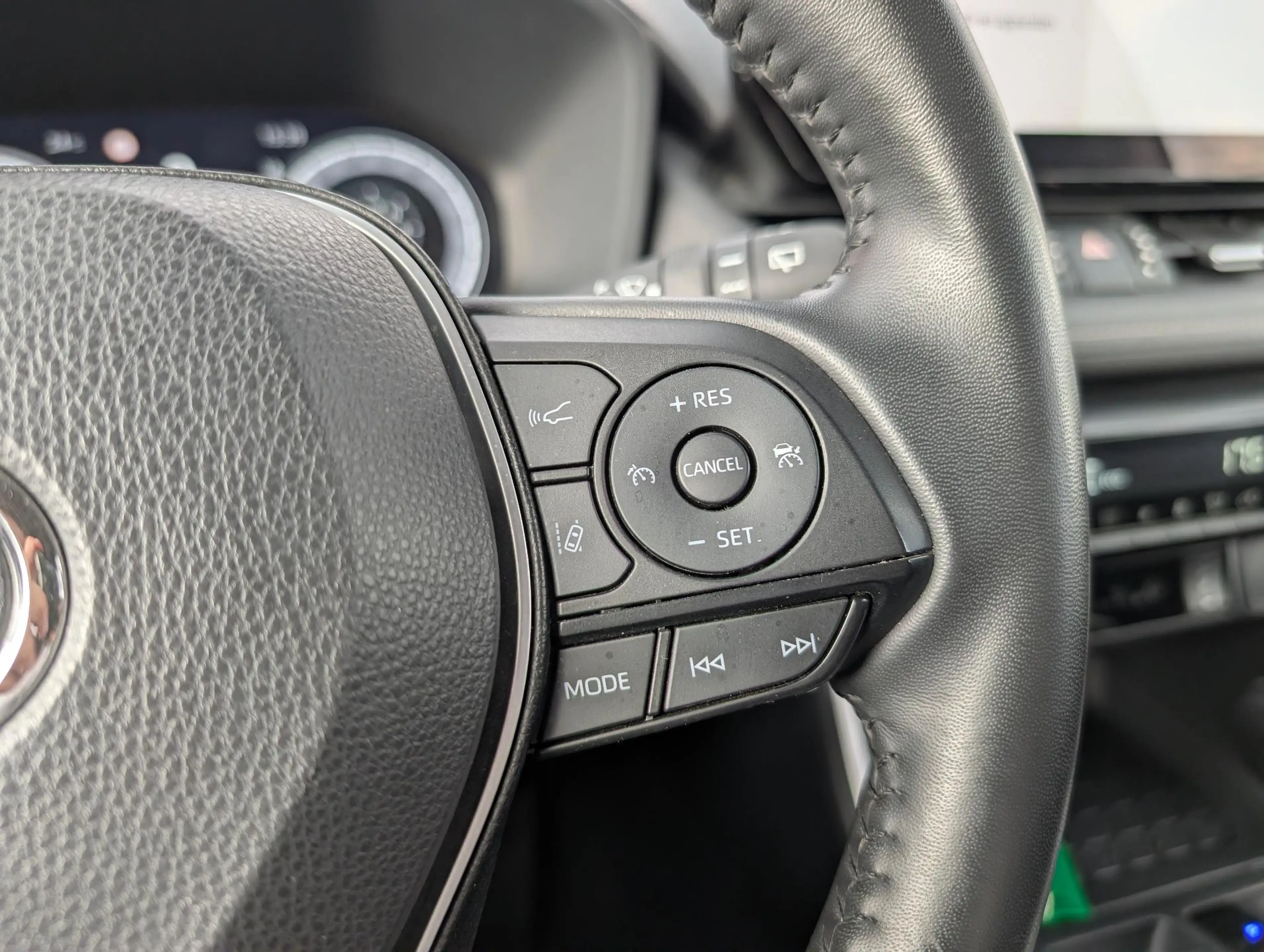 Toyota RAV 4 2.5 Hybrid AWD Active STOEL- & VOORRUITVERWARMING — photo 21