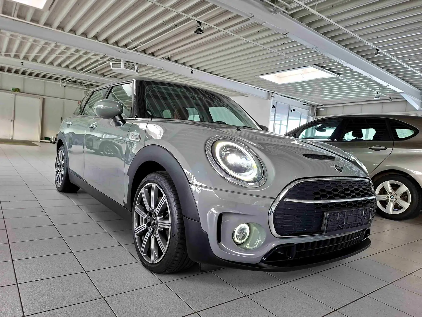 MINI Cooper S Clubman Autom. Navi Kam PanoDach SportSitze Classic Trim Grau - 2