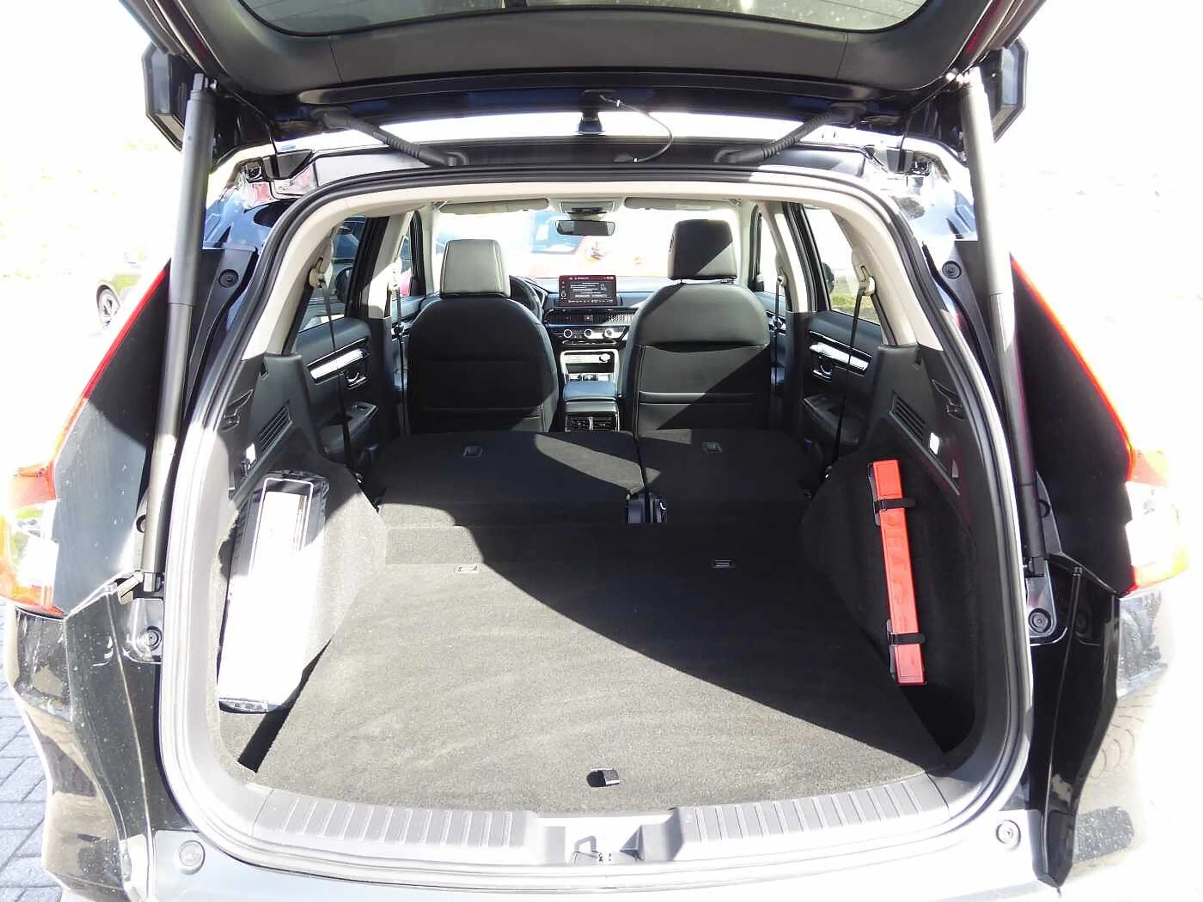 Honda CR-V Hybrid e:HEV 2.0 i-MMD AWD Elegance / 1. Hand — photo 13