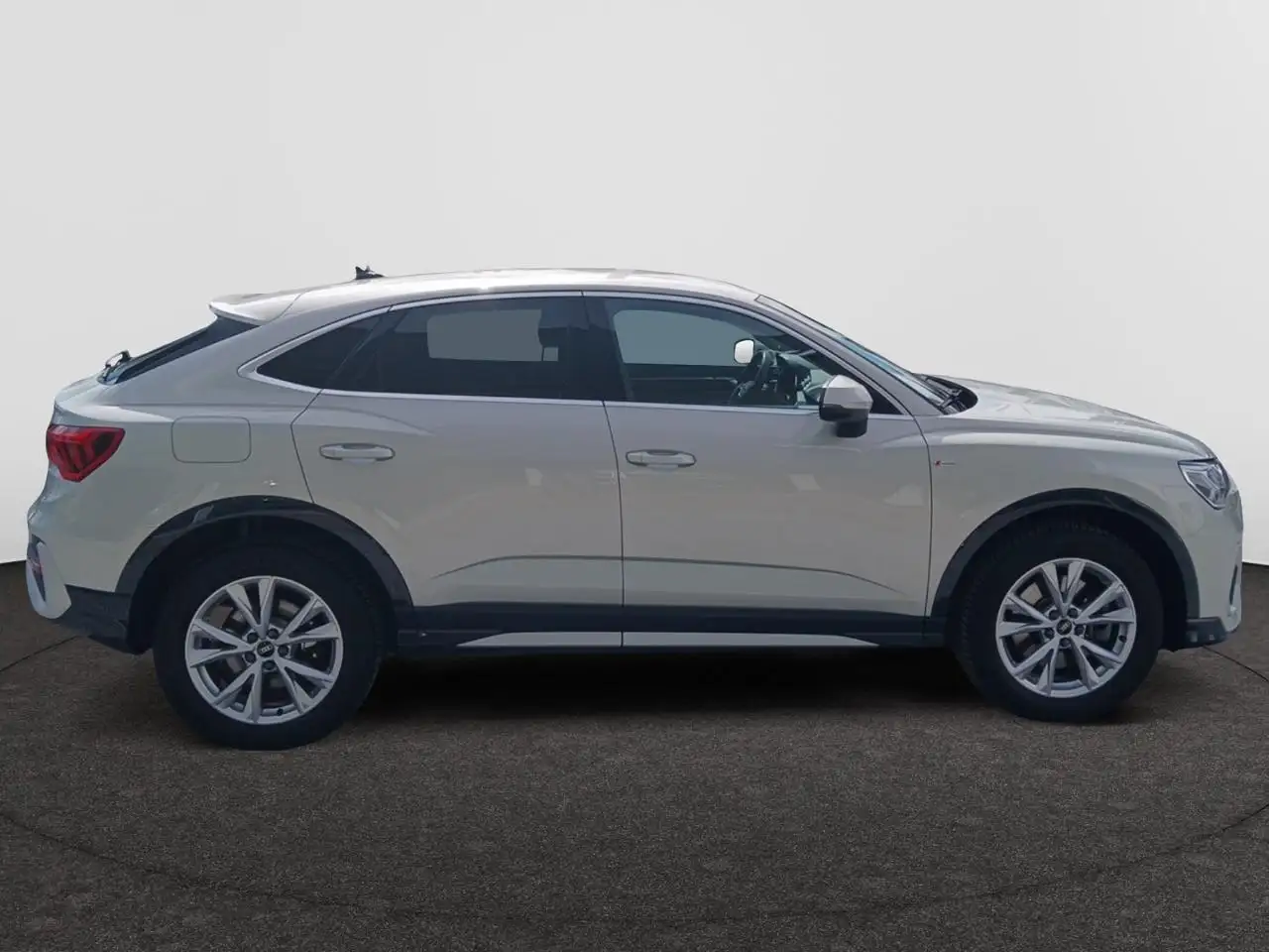 Audi Q3 45 TFSIe S line S tronic (180 kW), миниатюра 7