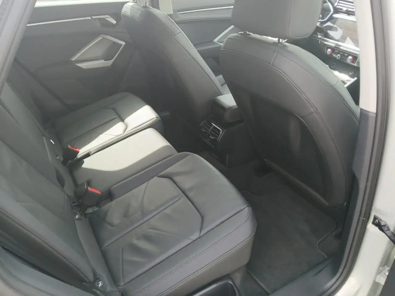 Audi Q3 45 TFSIe S line S tronic (180 kW), миниатюра 14