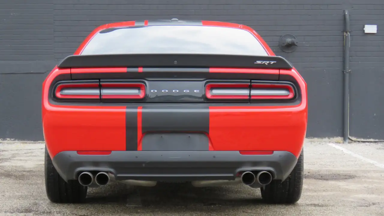 Dodge Challenger photo Dodge Challenger