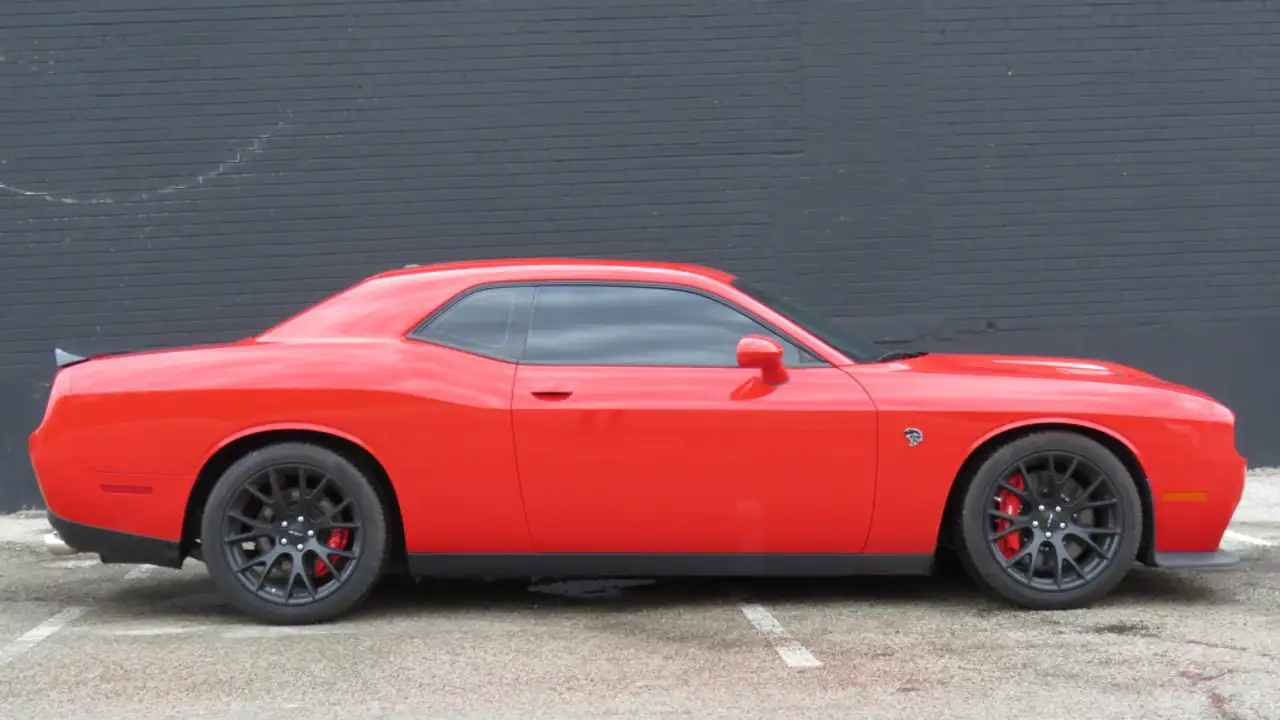 Dodge Challenger photo Dodge Challenger