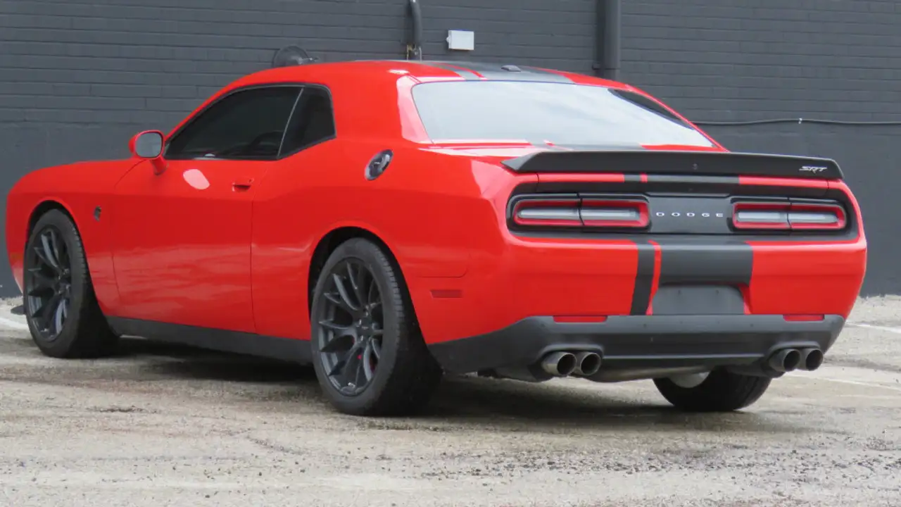 Dodge Challenger photo Dodge Challenger