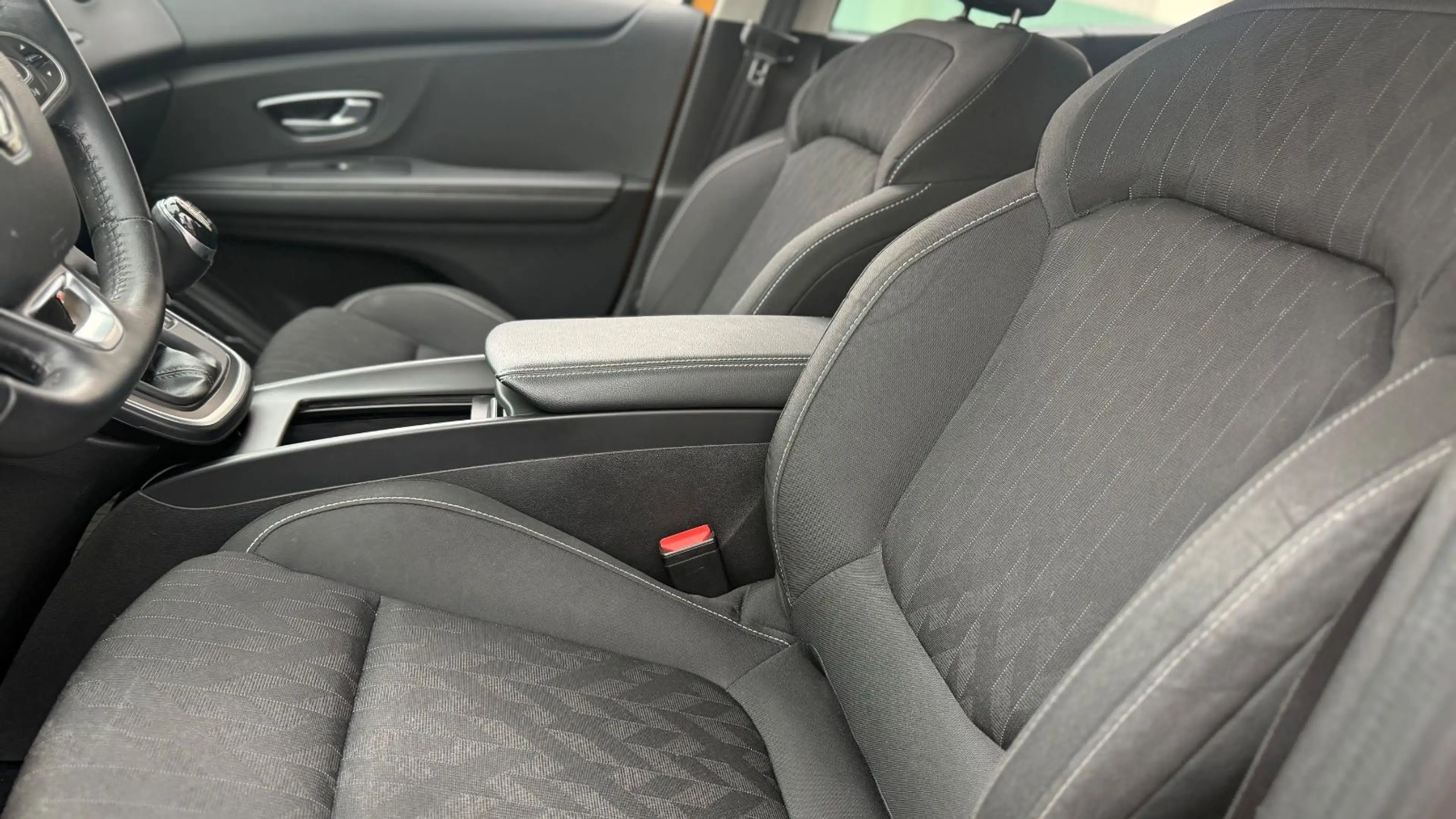 Renault Scenic IV Limited|LED|NAVI|KAMERA|SHZ|ALLWETTER| — photo 9