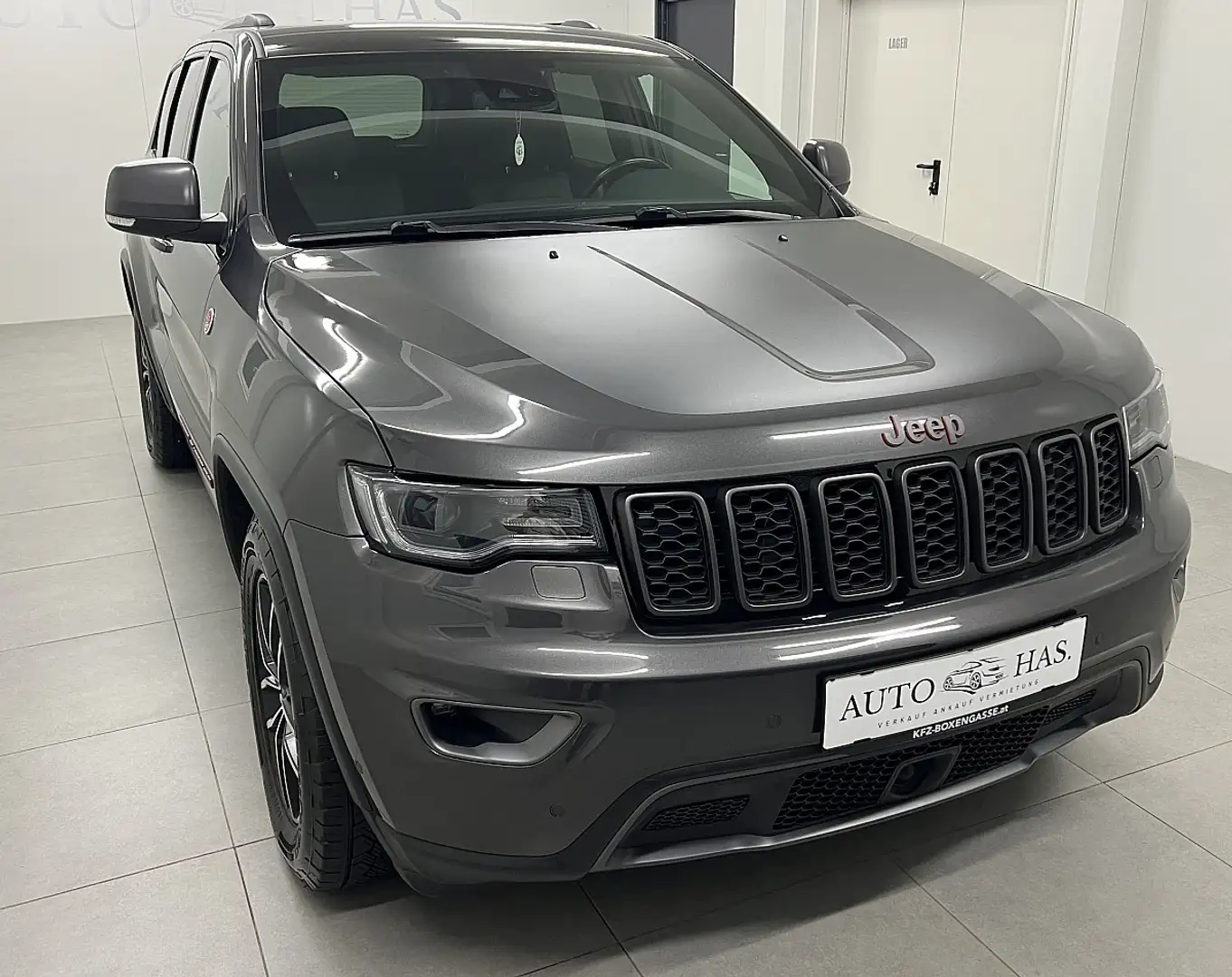 Jeep Grand Cherokee 3,0 V6 CRD Trailhawk*AHK*Winterräder* Grau - 1