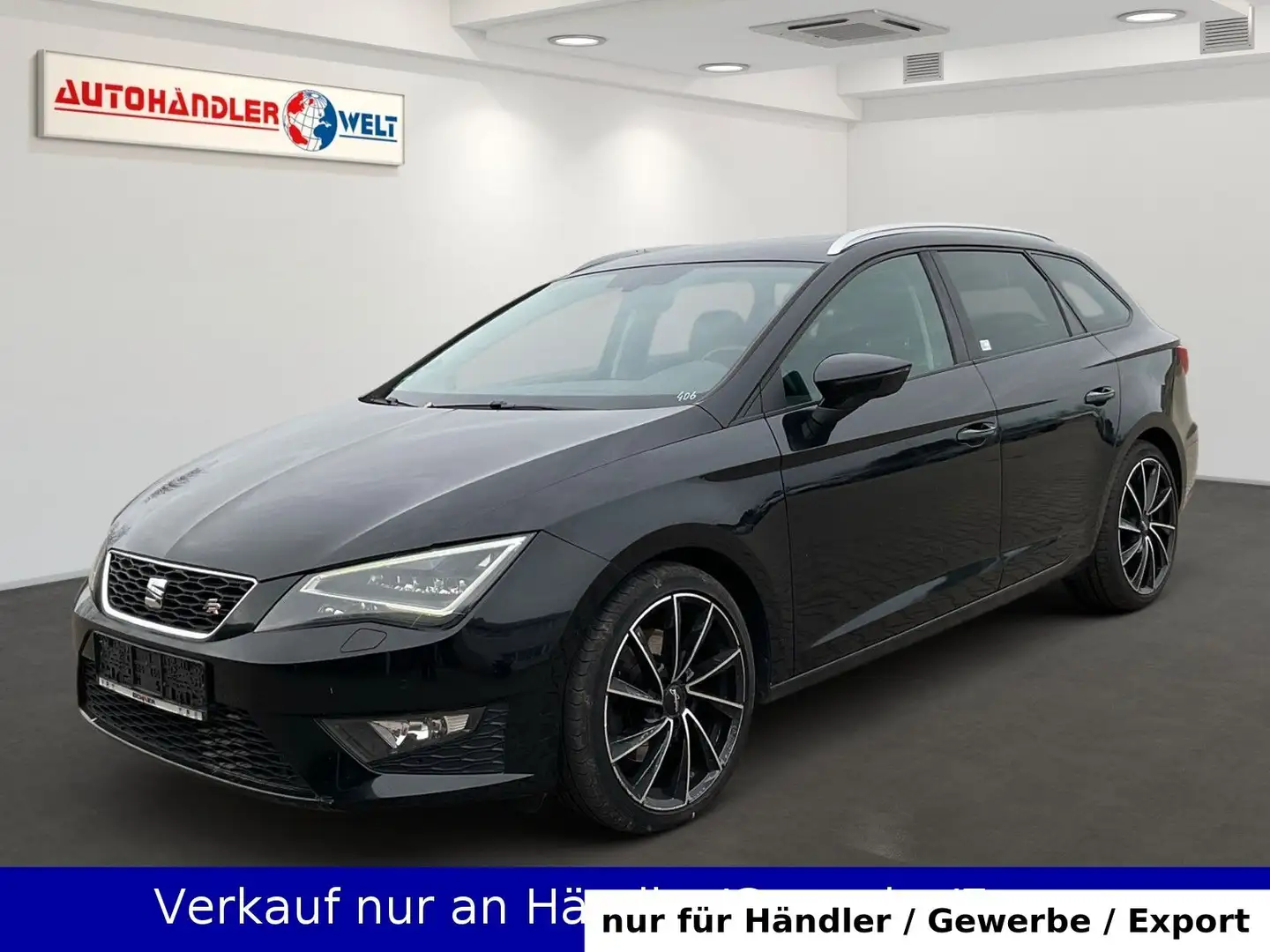 SEAT Leon ST 2.0 TDI FR Automatik LED Panorama Noir - 1