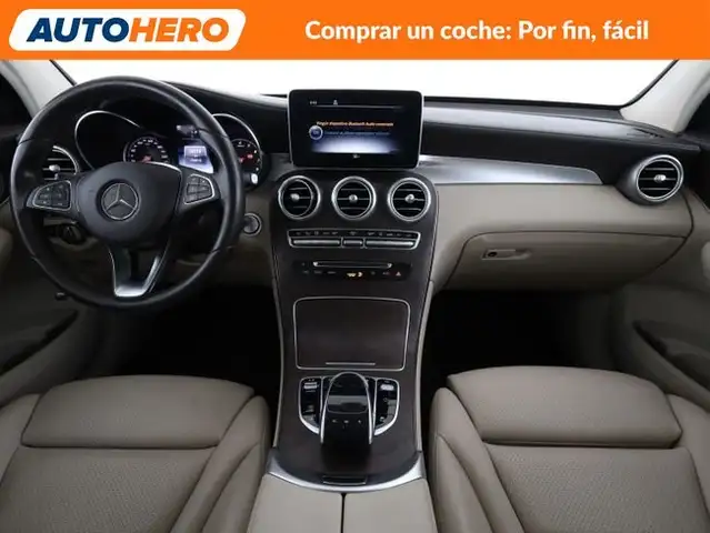 Mercedes-Benz GLC view 13