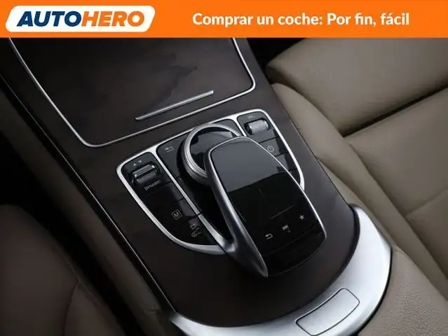 Mercedes-Benz GLC view 29