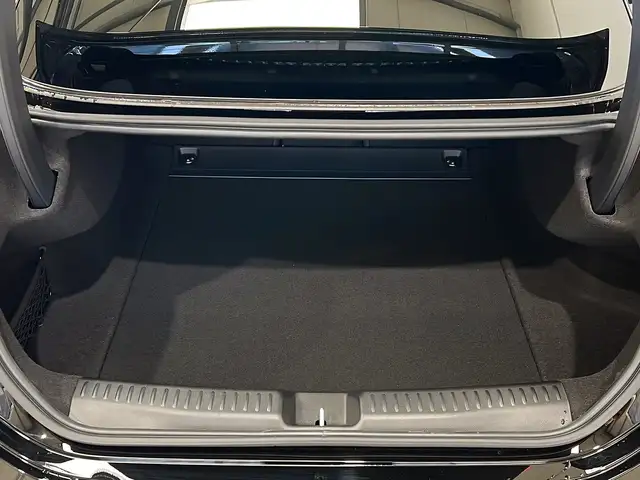 Mercedes-Benz CLA view 6