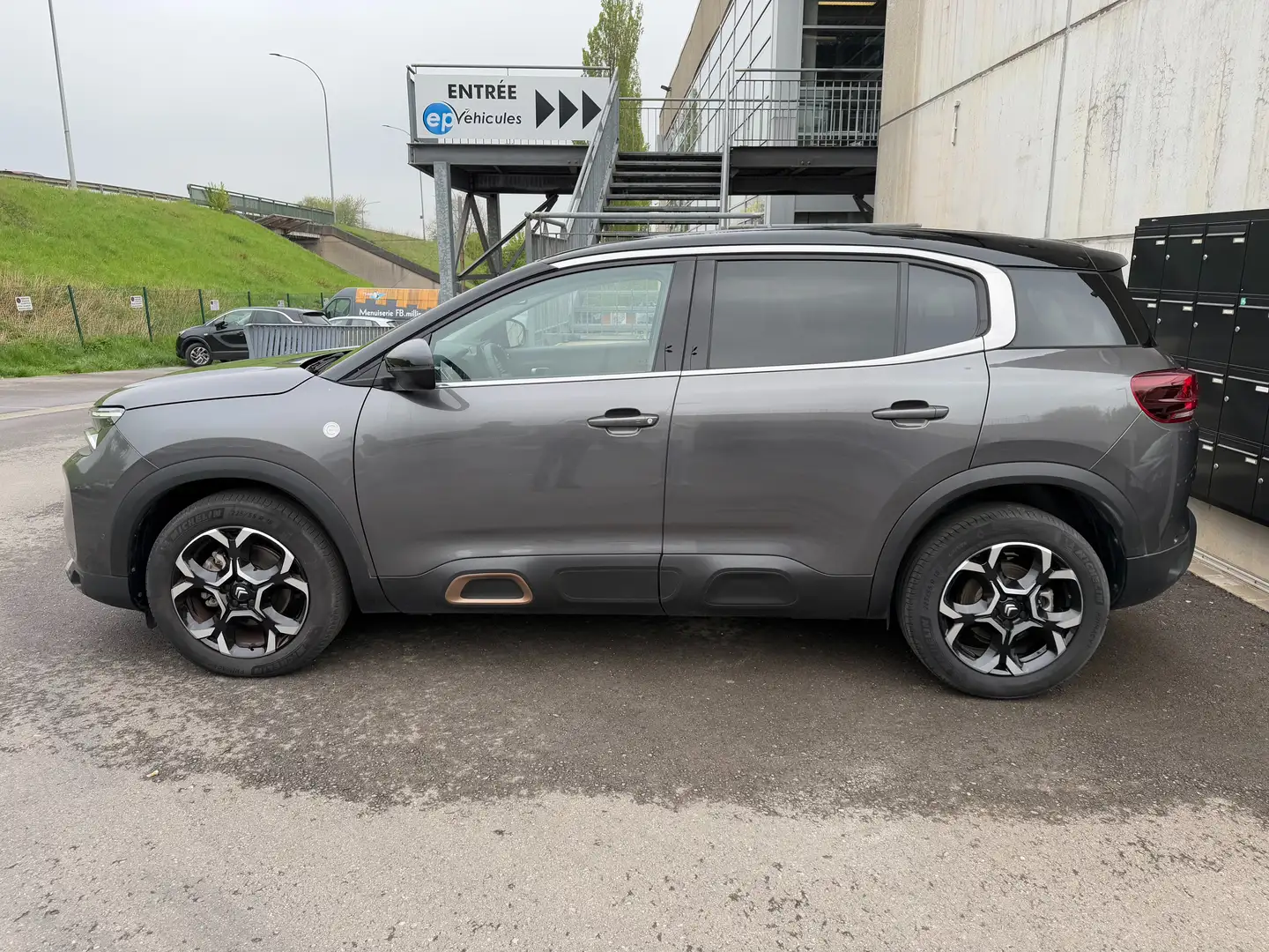 Citroen C5 Aircross C5 Aircross Pure Tech 130 C-SERIES Gris - 2