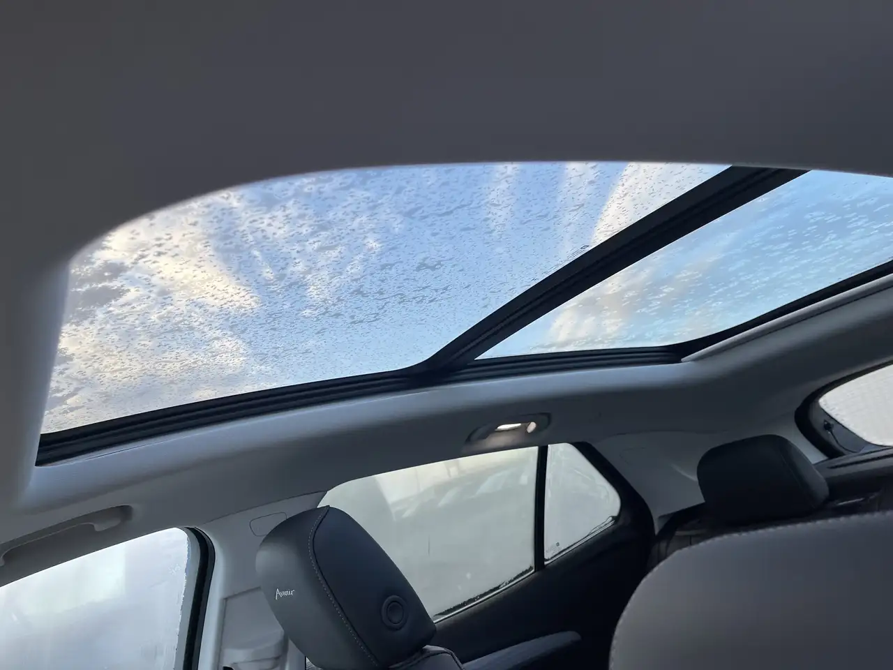 Buick Envision снимка Buick Envision