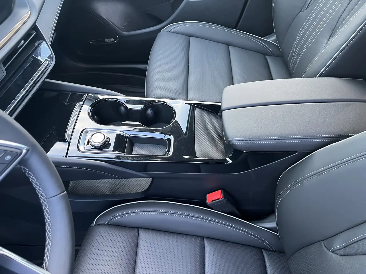 Buick Envision снимка Buick Envision