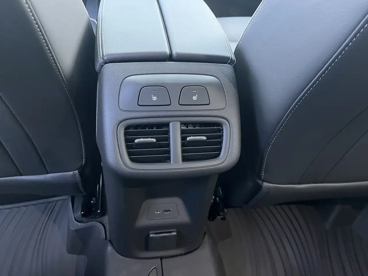 Buick Envision снимка Buick Envision