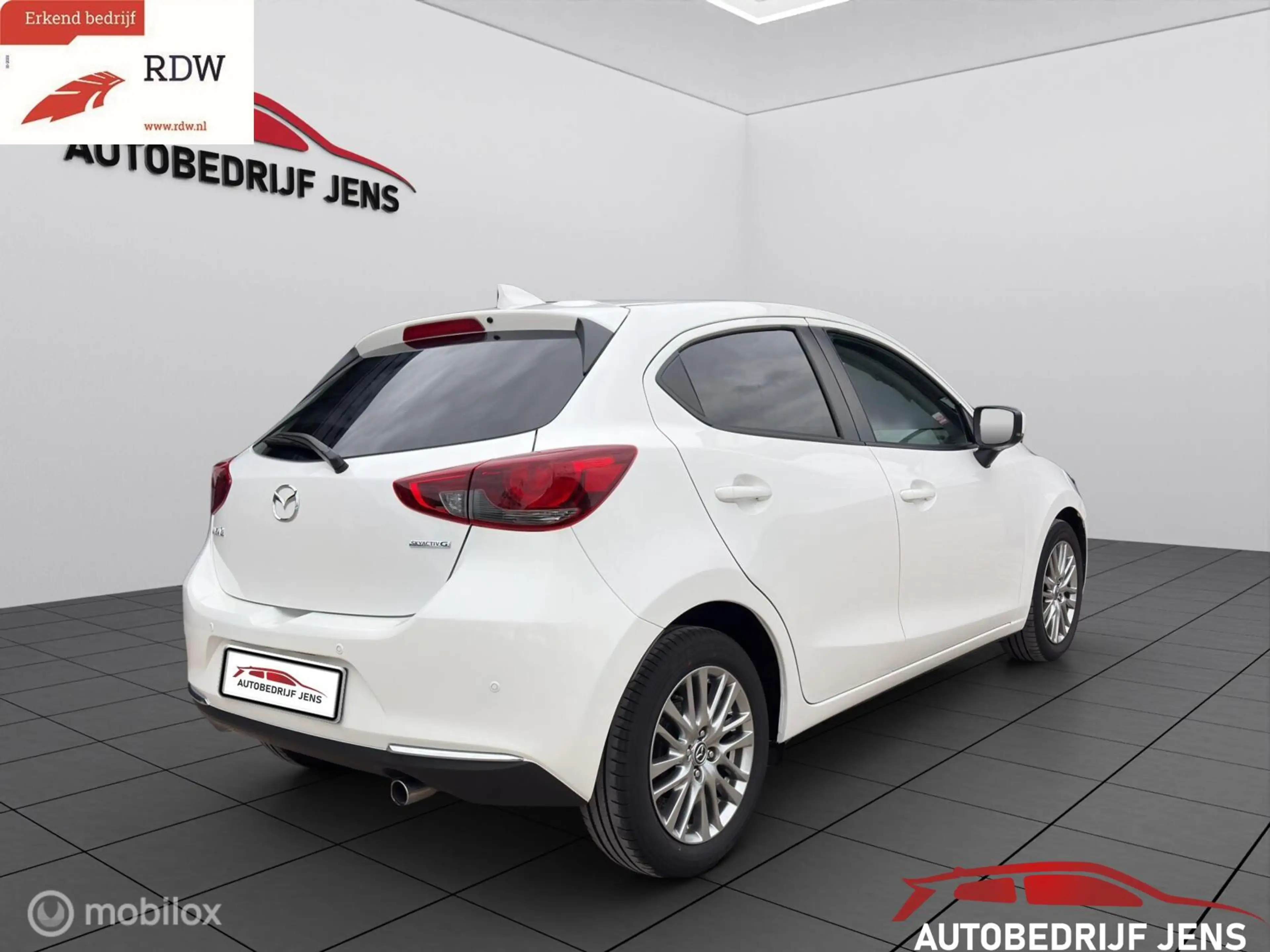 Mazda 2 1.5 Skyactiv-G Luxury|OKINAMI uitvoering — photo 10