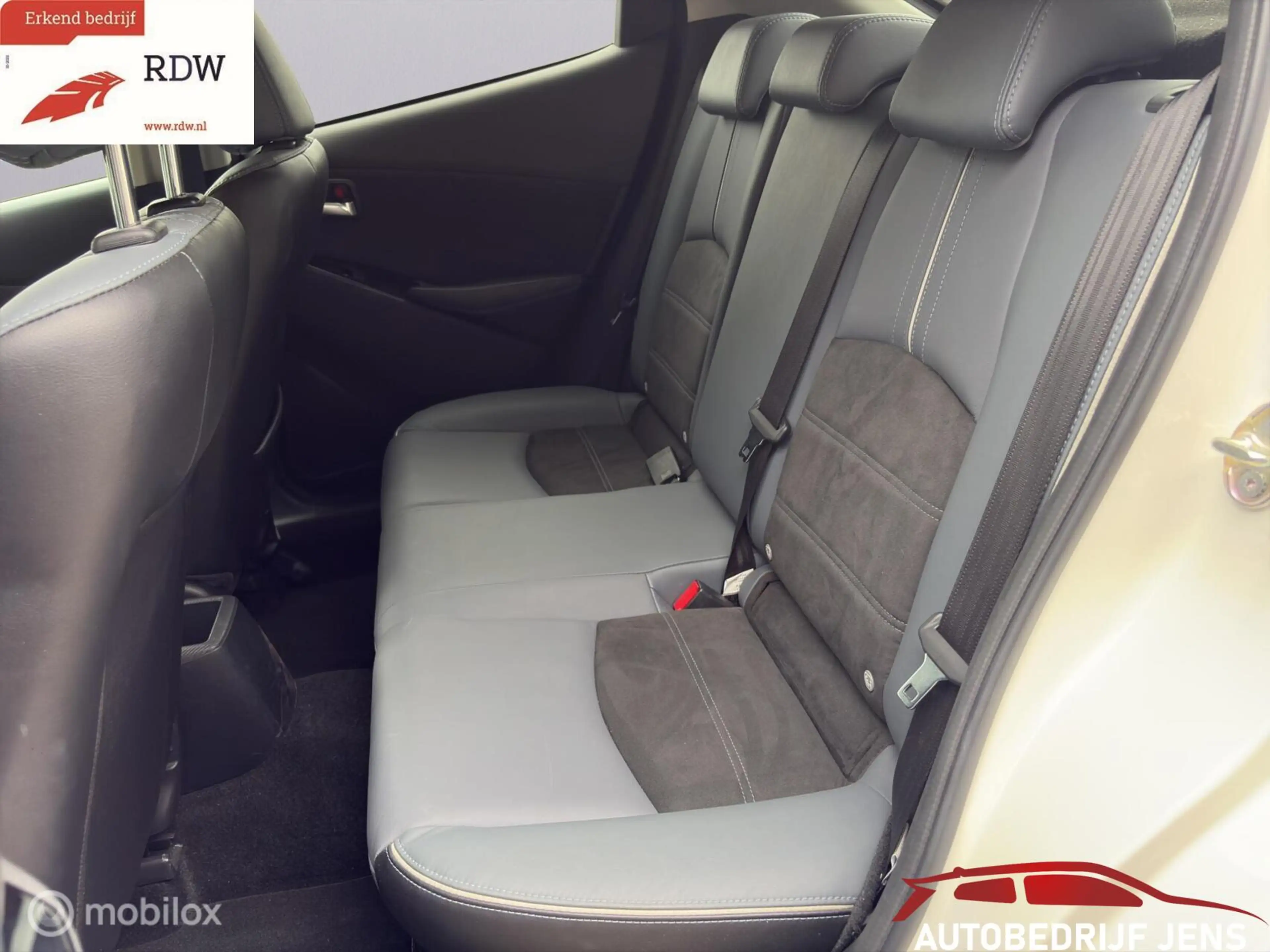 Mazda 2 1.5 Skyactiv-G Luxury|OKINAMI uitvoering — photo 13