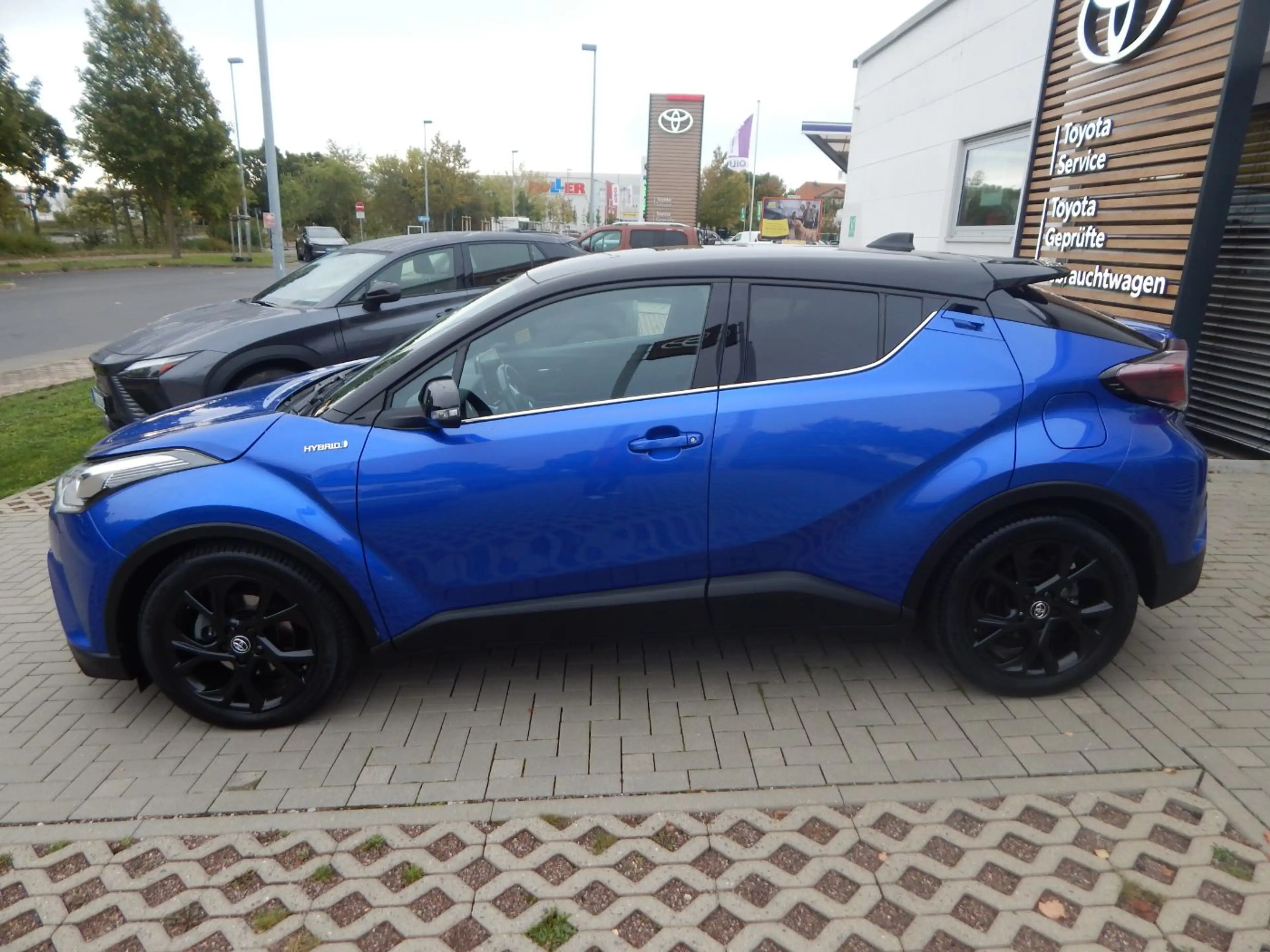 Toyota C-HR 1.8 Style Selection ACC+Navi+SHZ+2xKlima+LM — photo 2