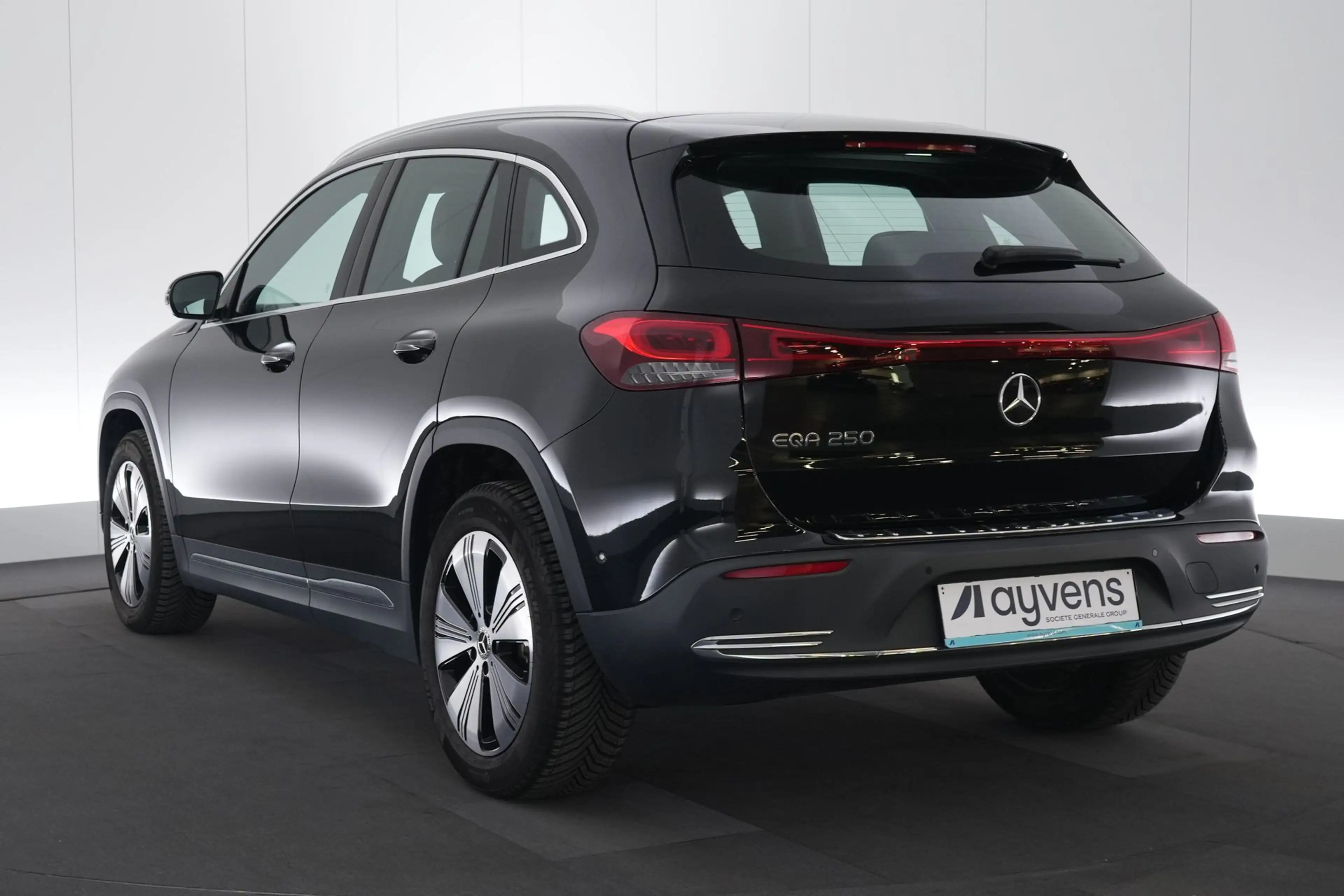 Mercedes-Benz EQA 250 Business Line LEDER/STOF LED GPS PDC CAM BLIS Verw — photo 9