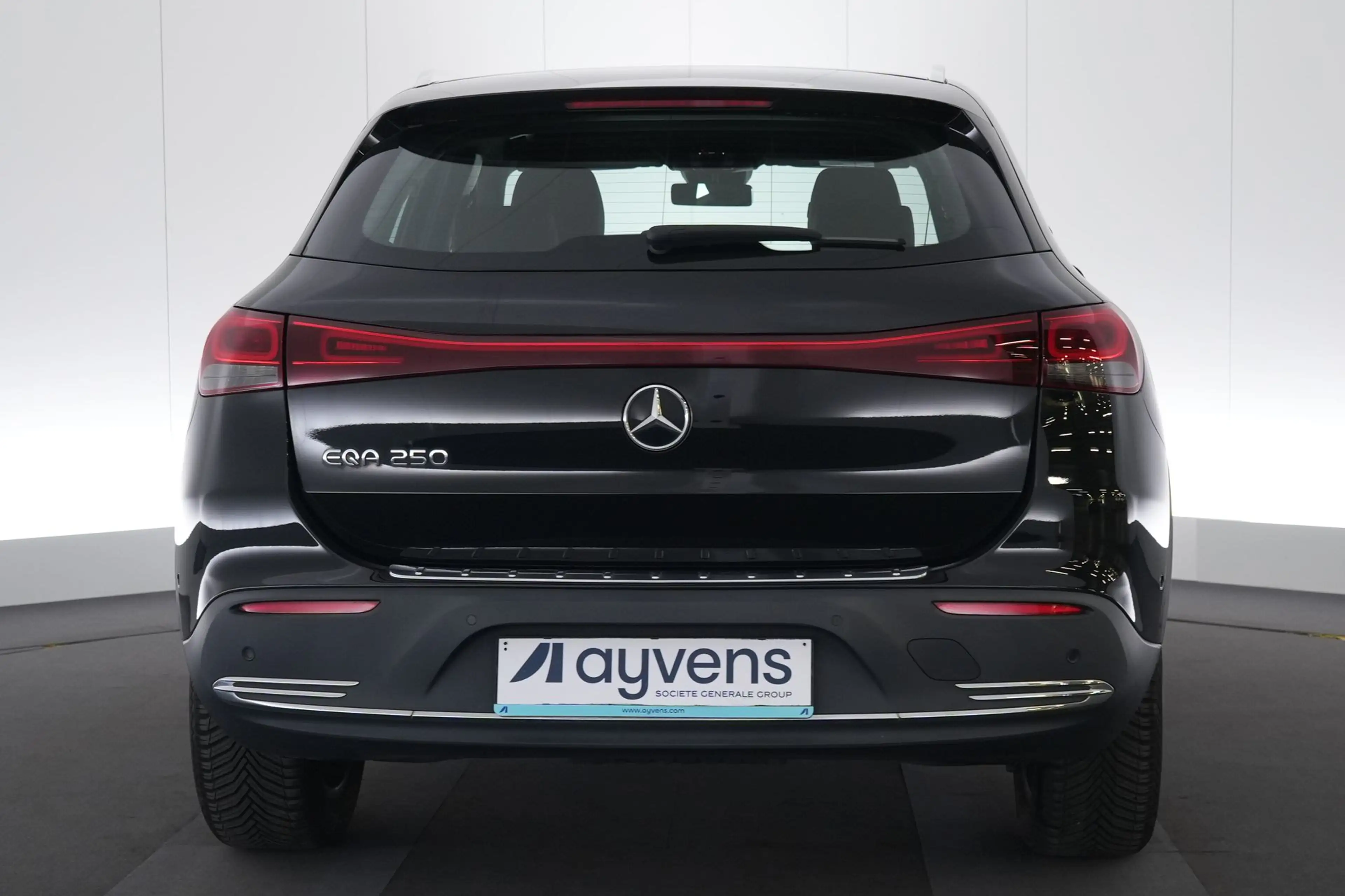 Mercedes-Benz EQA 250 Business Line LEDER/STOF LED GPS PDC CAM BLIS Verw — photo 8