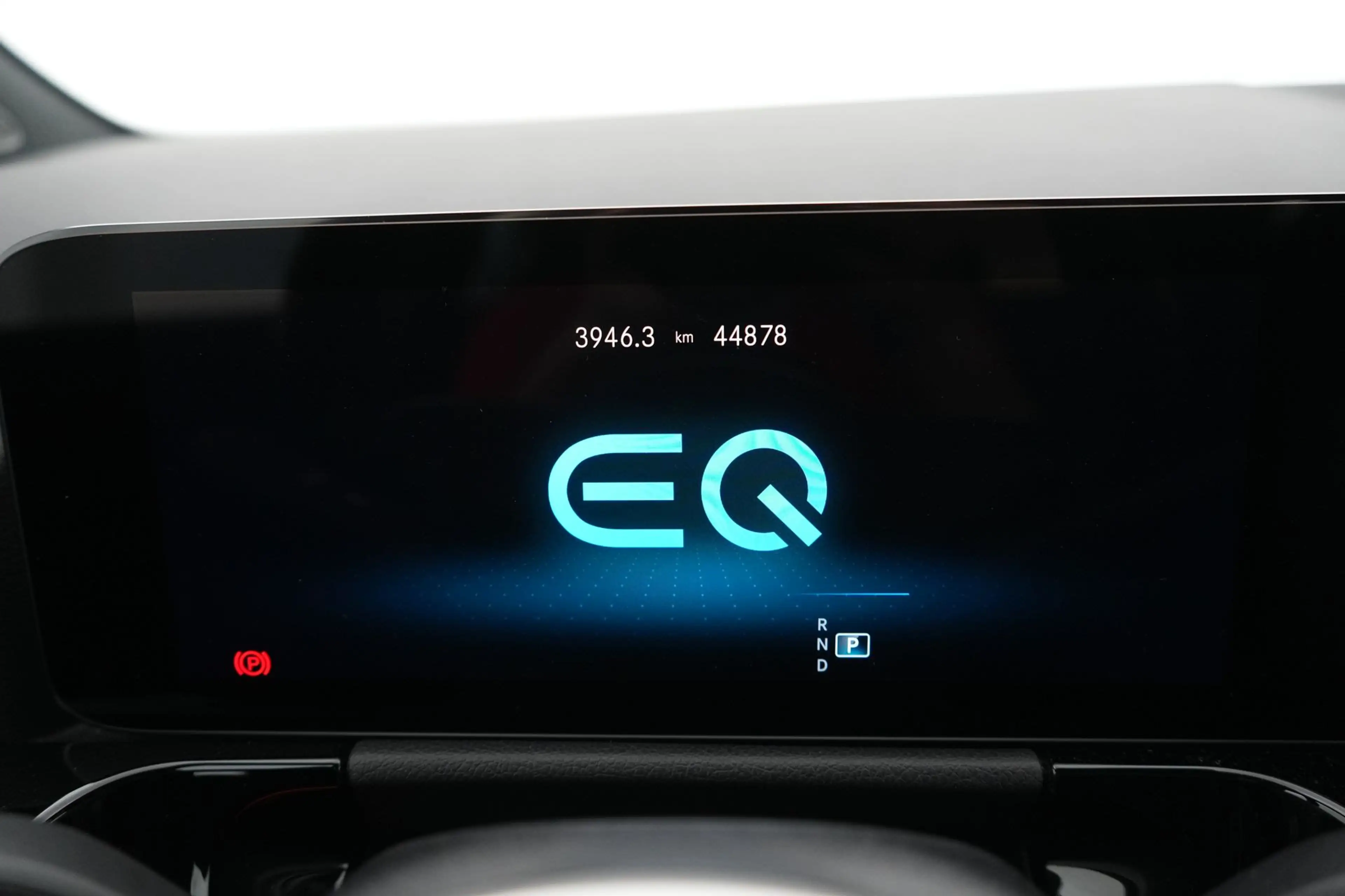 Mercedes-Benz EQA 250 Business Line LEDER/STOF LED GPS PDC CAM BLIS Verw — photo 14