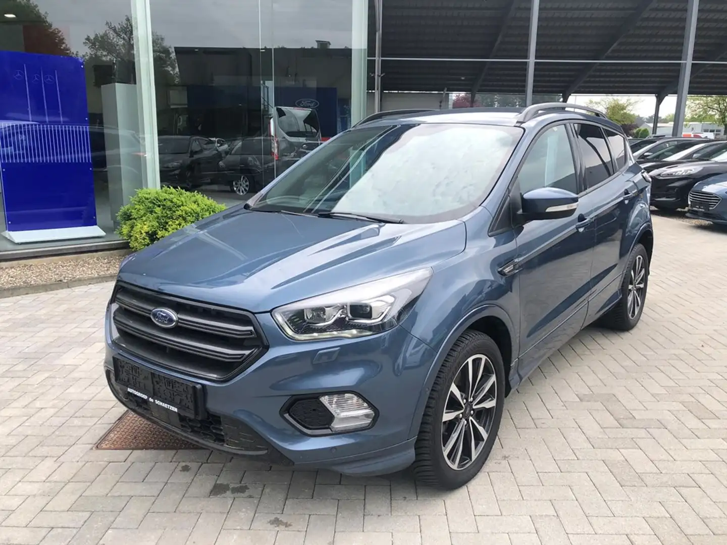 Ford Kuga ST Line 2.0 Ecoblue 150pk M6 Blauw - 1