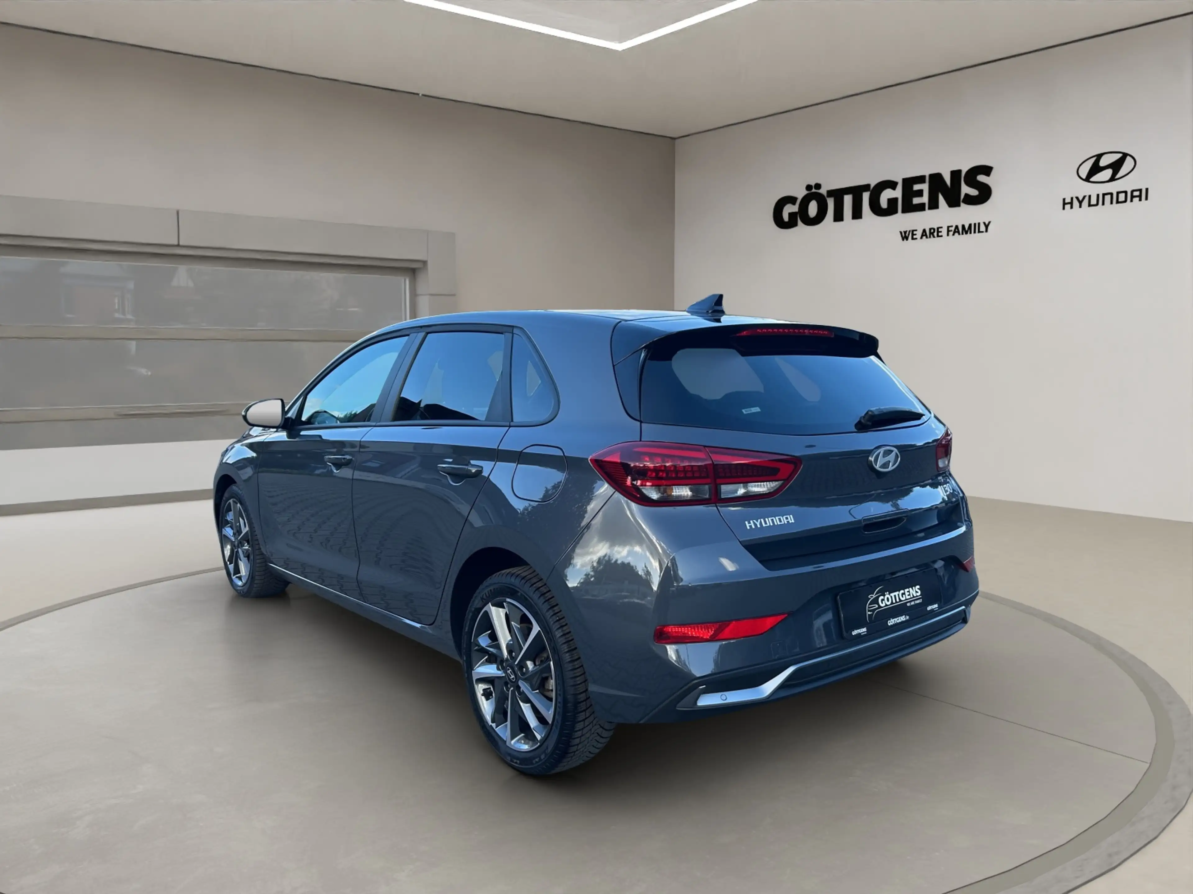 Hyundai i30 1.5 T-GDI 48V 7-DCT Advantage NAVI LED 17LM GJR — photo 3