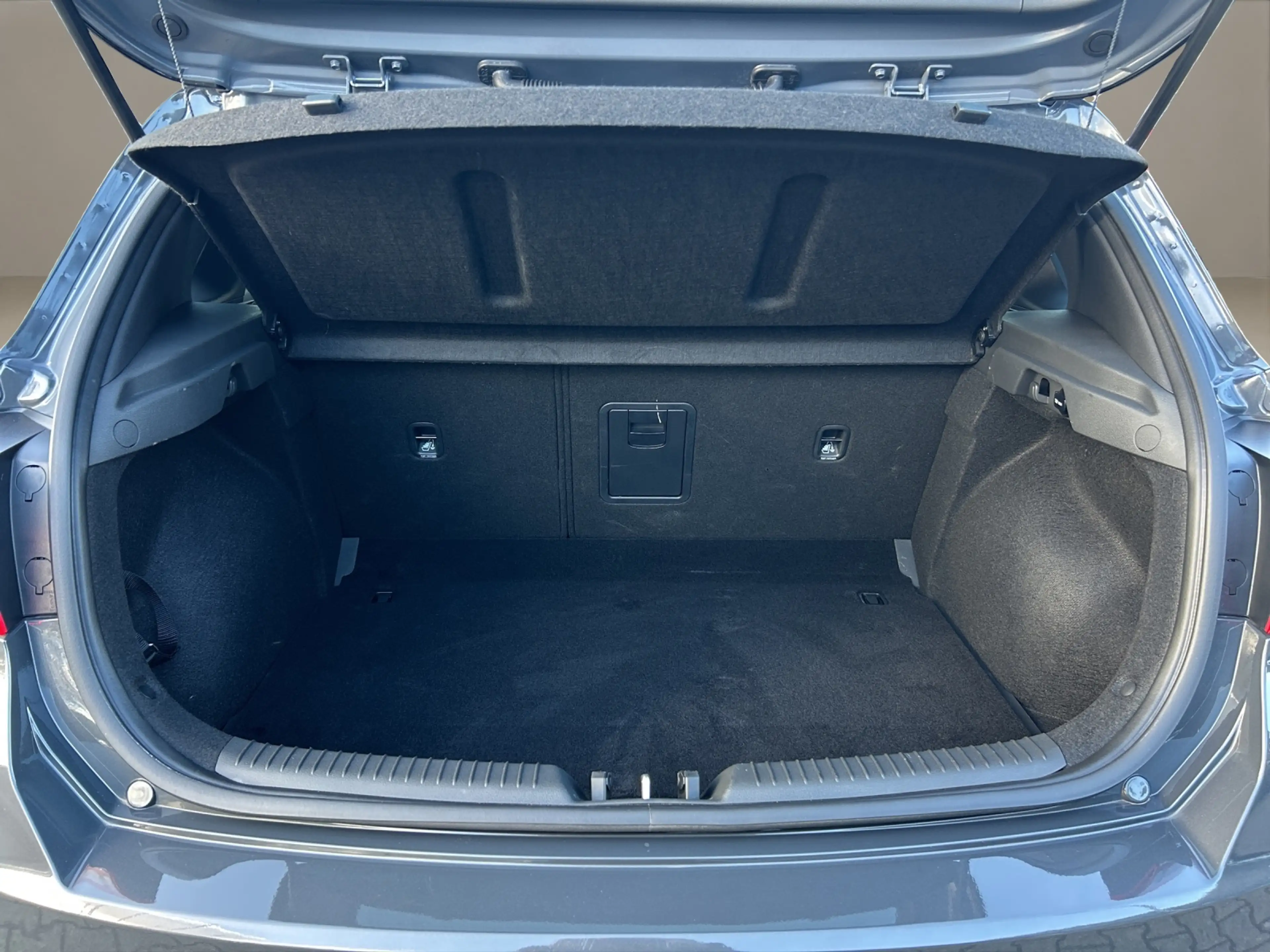 Hyundai i30 1.5 T-GDI 48V 7-DCT Advantage NAVI LED 17LM GJR — photo 14