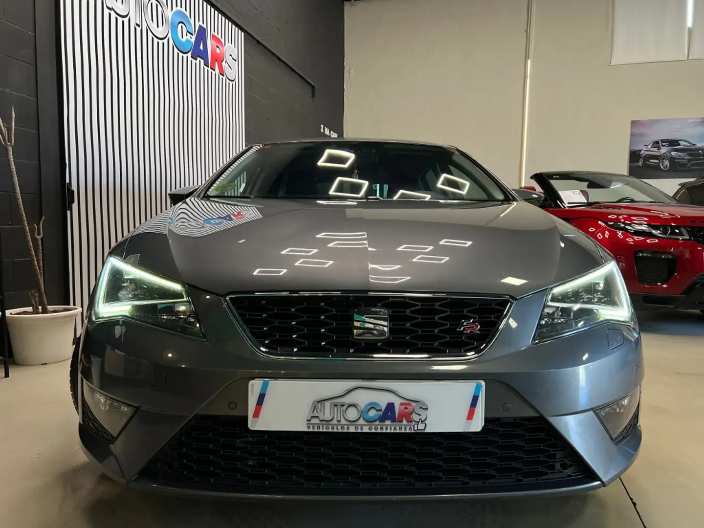 SEAT Leon ST 2.0TDI CR S&S FR DSG 184 Gris - 2