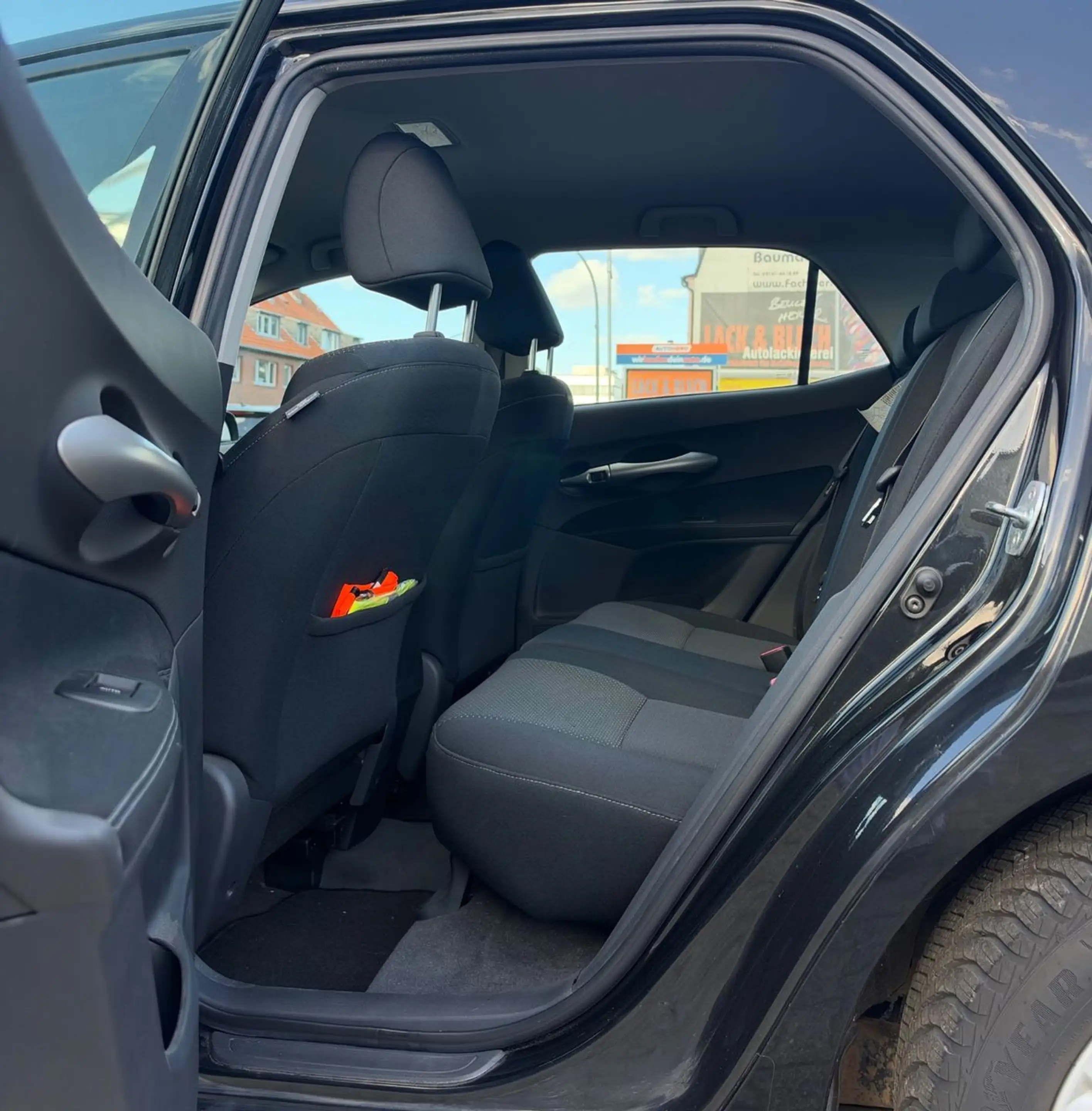 Toyota Auris 1.3 Edition 2. Hand Tüv Neu Sitzheizung — photo 15