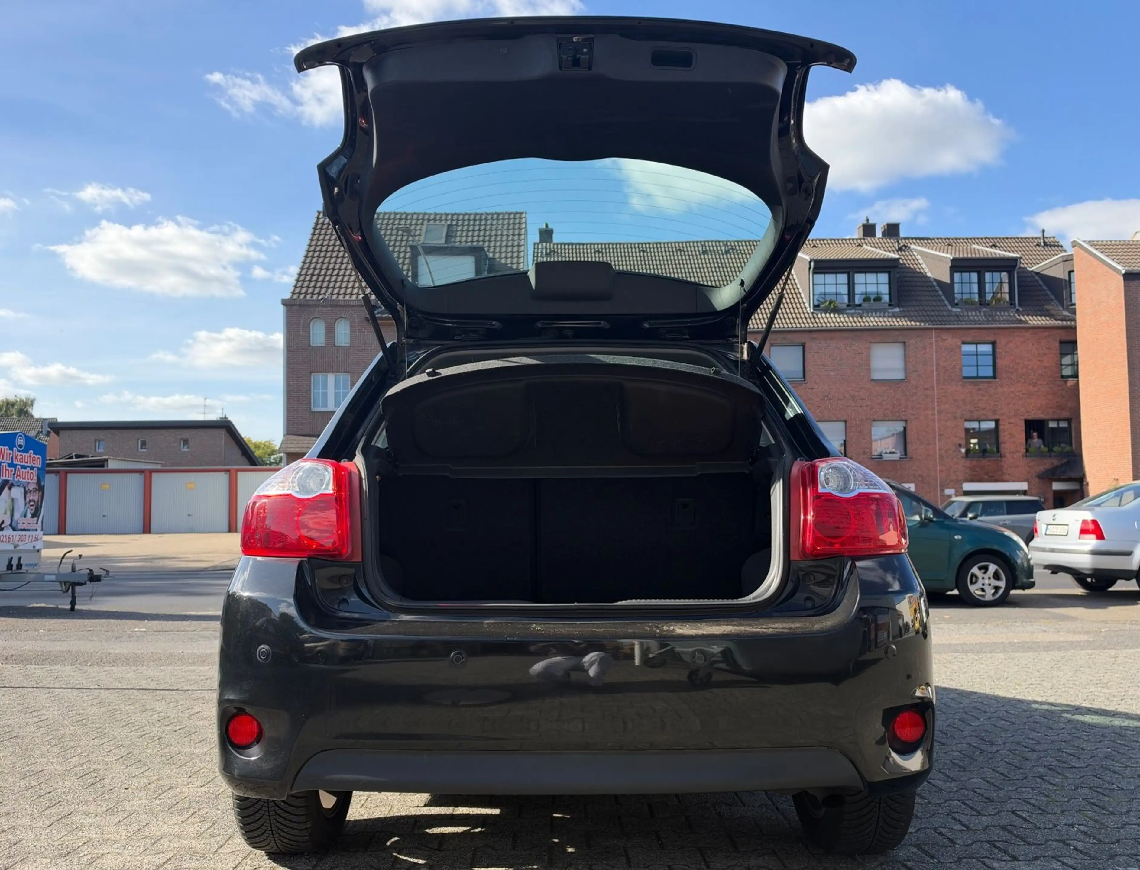 Toyota Auris 1.3 Edition 2. Hand Tüv Neu Sitzheizung — photo 11