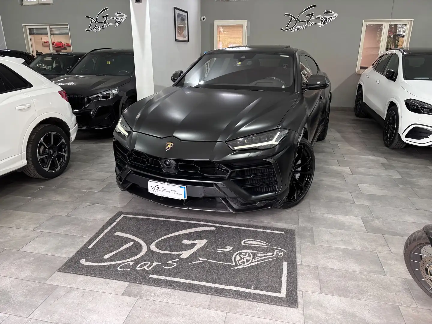 Lamborghini Urus 4.0 V8 CARBON PACK-B&O-360 Nero - 2