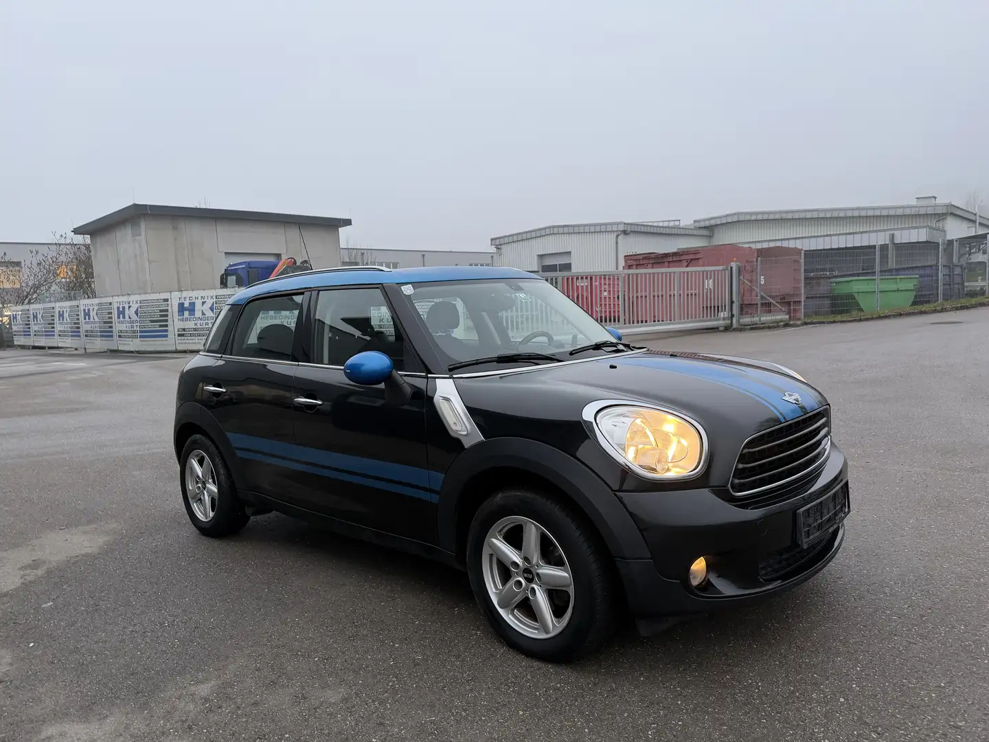 MINI Countryman C - 2