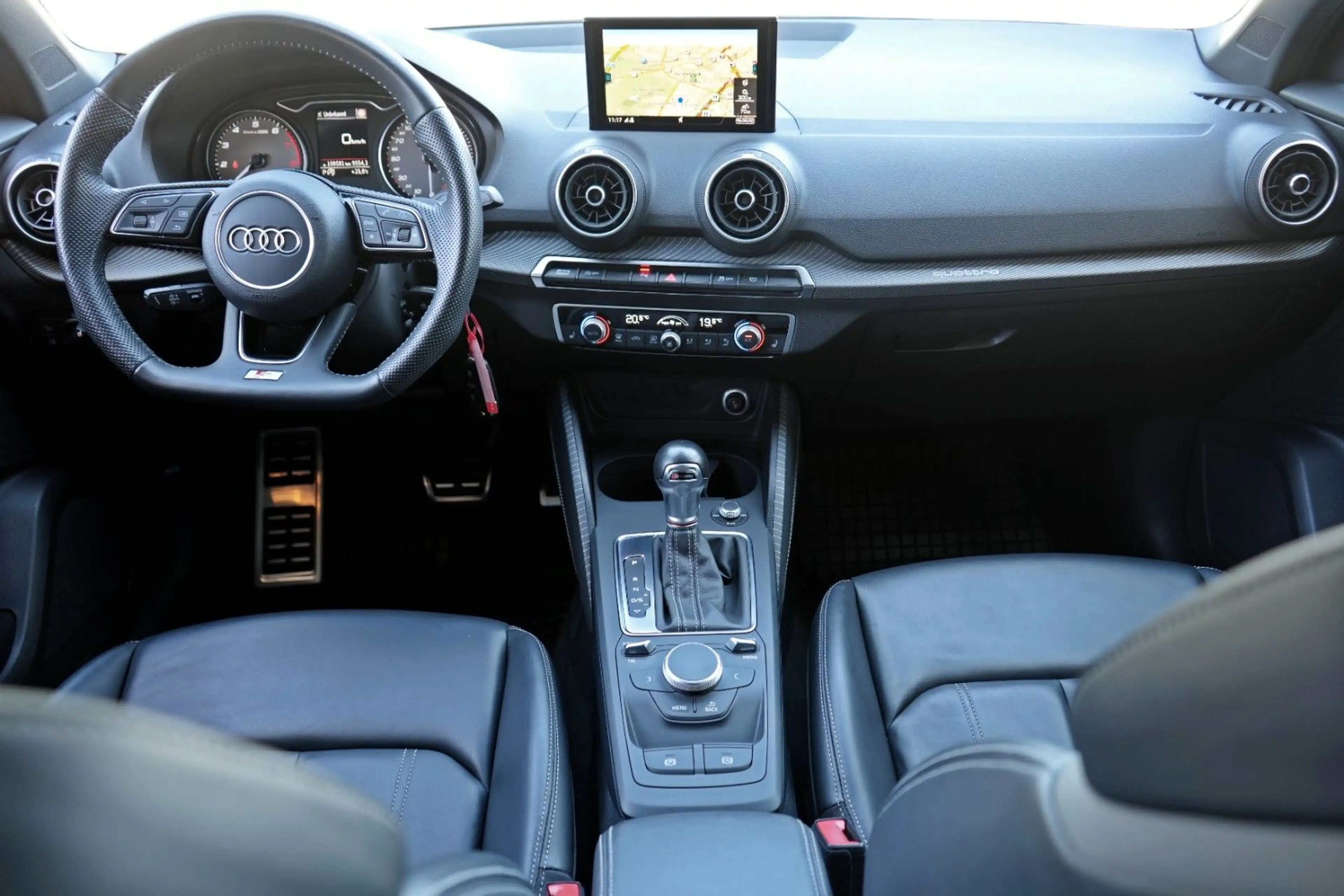 Audi SQ2 2.0 TFSI Quattro OPTIK|PANO|ACC|CAM|1. HAND — photo 11