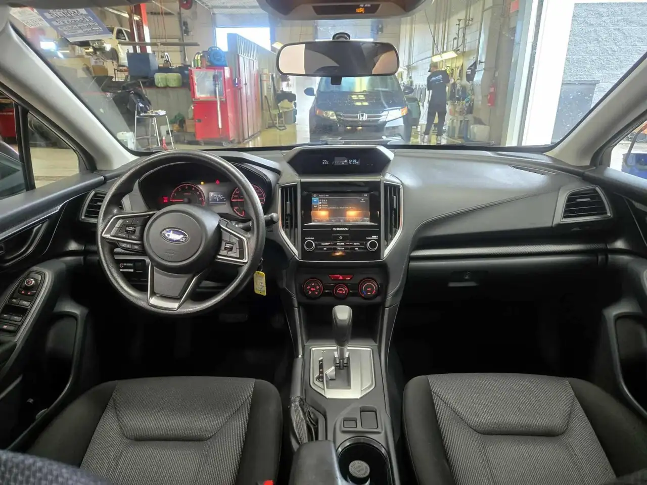 Subaru Impreza снимка Subaru Impreza
