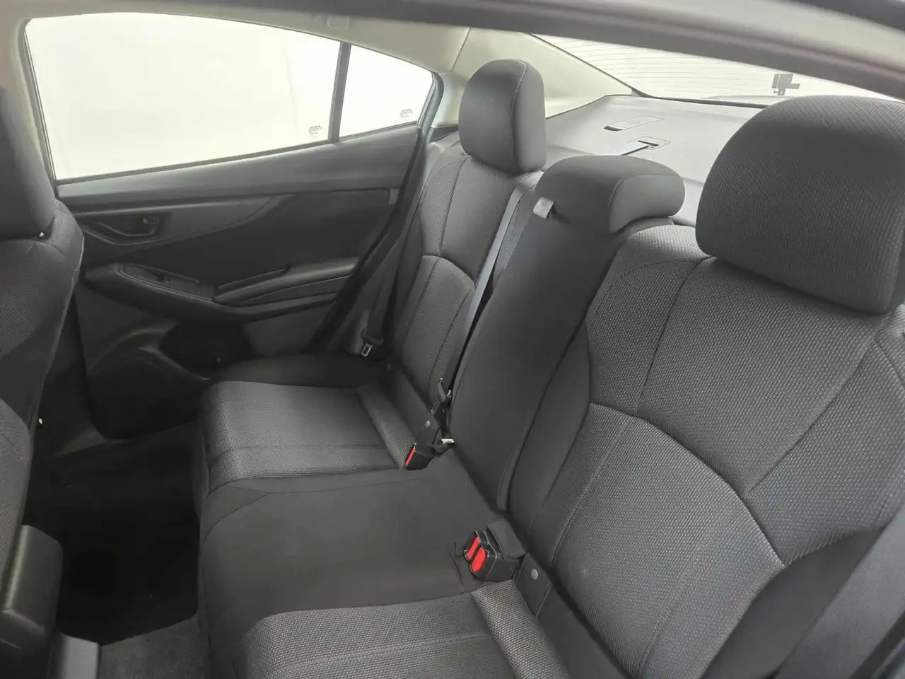 Subaru Impreza снимка Subaru Impreza