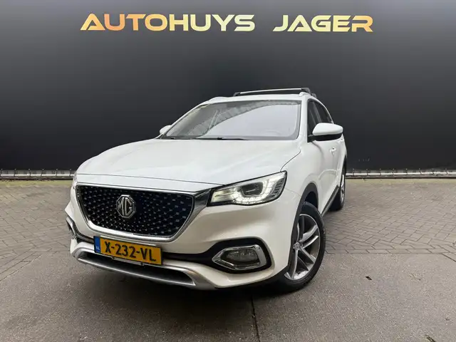 MG HS Automaat panoramadak camera