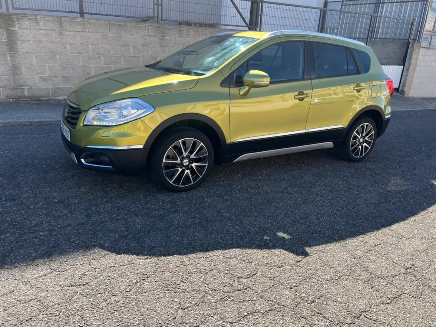 Suzuki SX4 S-Cross 1.6DDiS GLX 4x4 Verde - 1