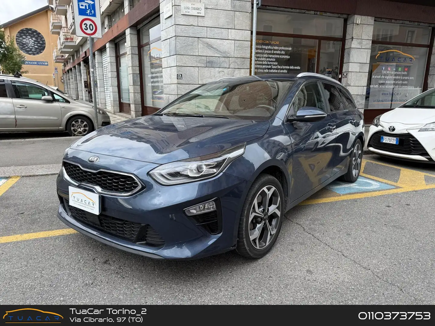 Kia Ceed / cee'd Evolution 1.6 CRDi Blue - 1