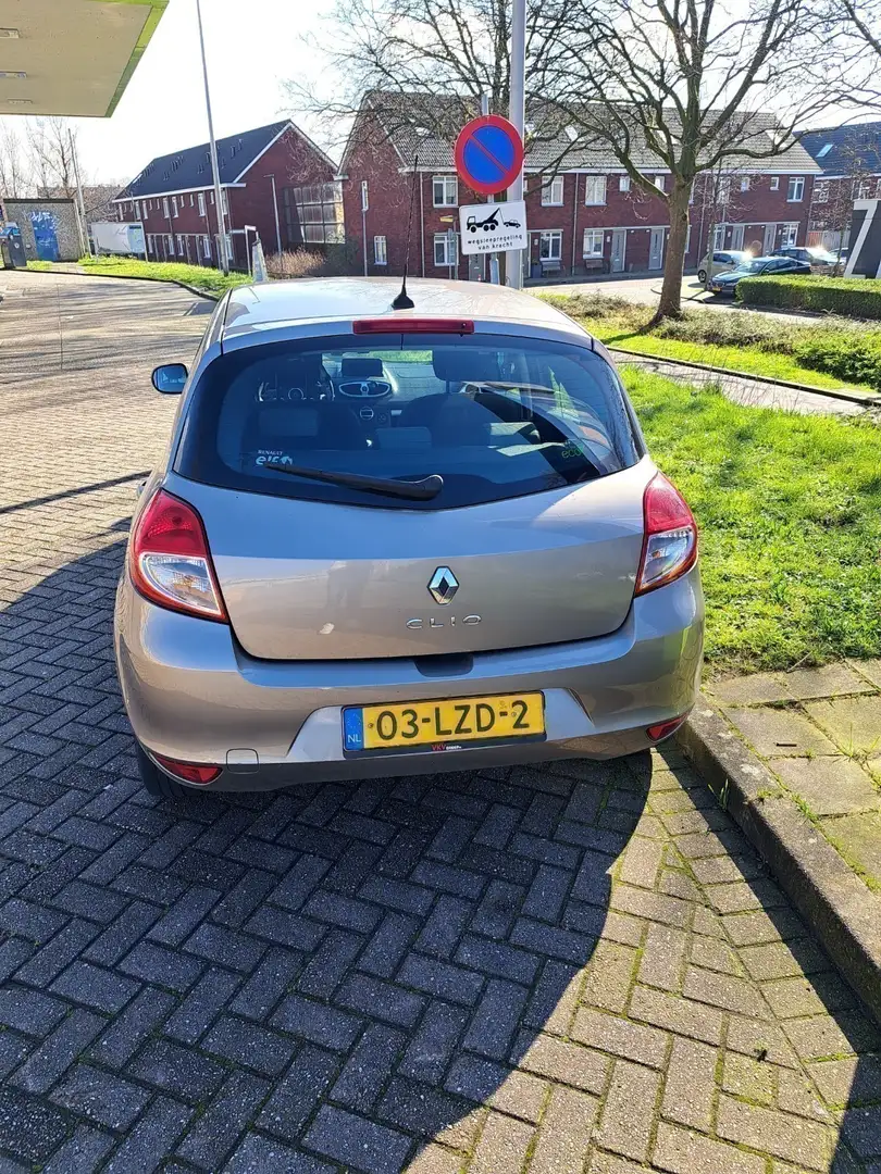 Renault Clio 1.2 Business Bronze - 2