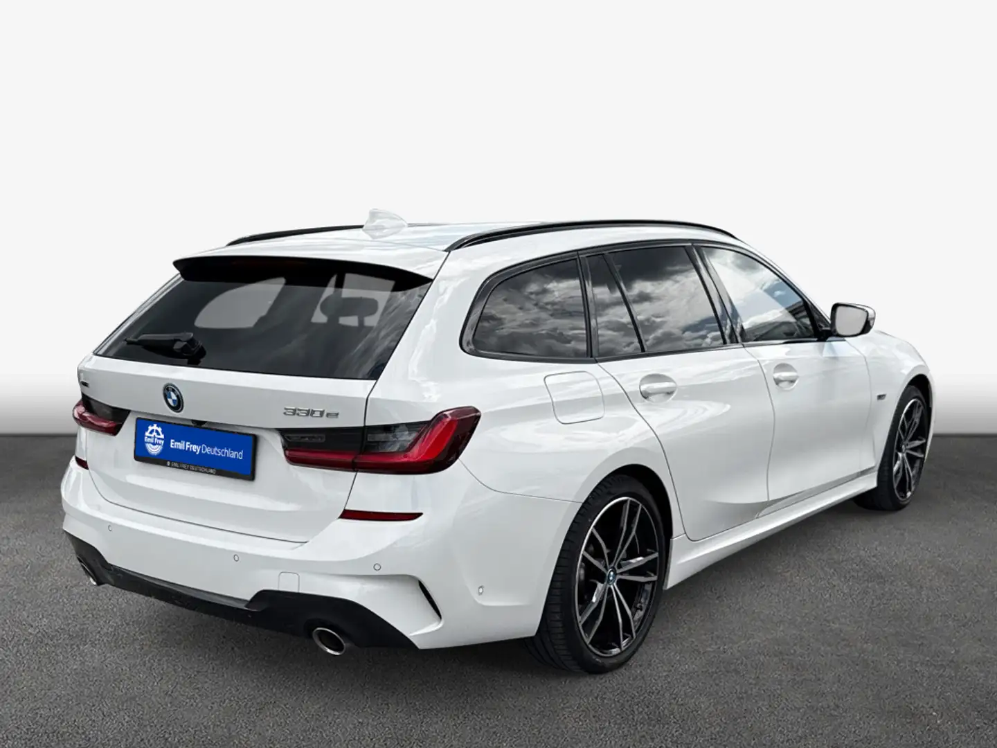 BMW 330 e Touring xDrive Aut. M Sport, AHK, SHZ Weiß - 2