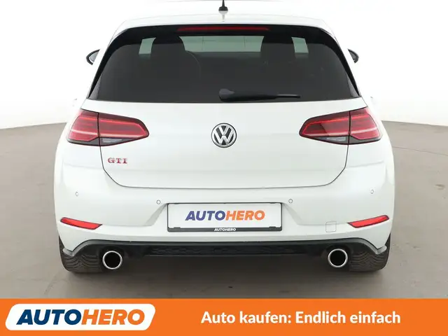 Volkswagen Golf view 5