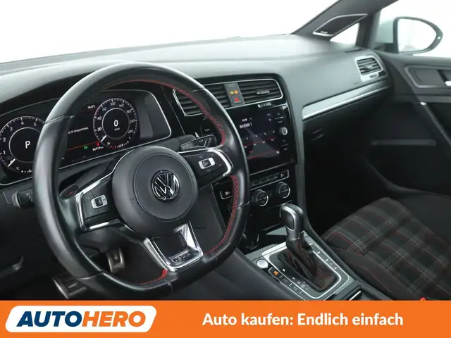 Volkswagen Golf view 11
